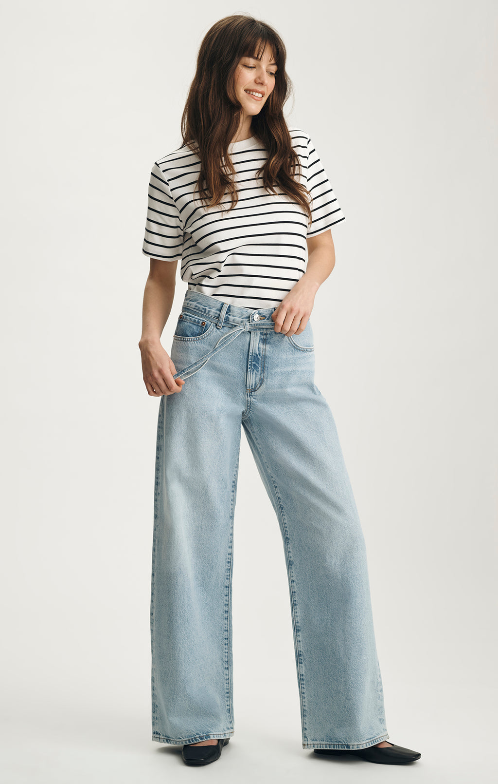 WENDY LOOSE STRAIGHT LEG IN LIGHT CLASSIC DENIM - Mavi Jeans