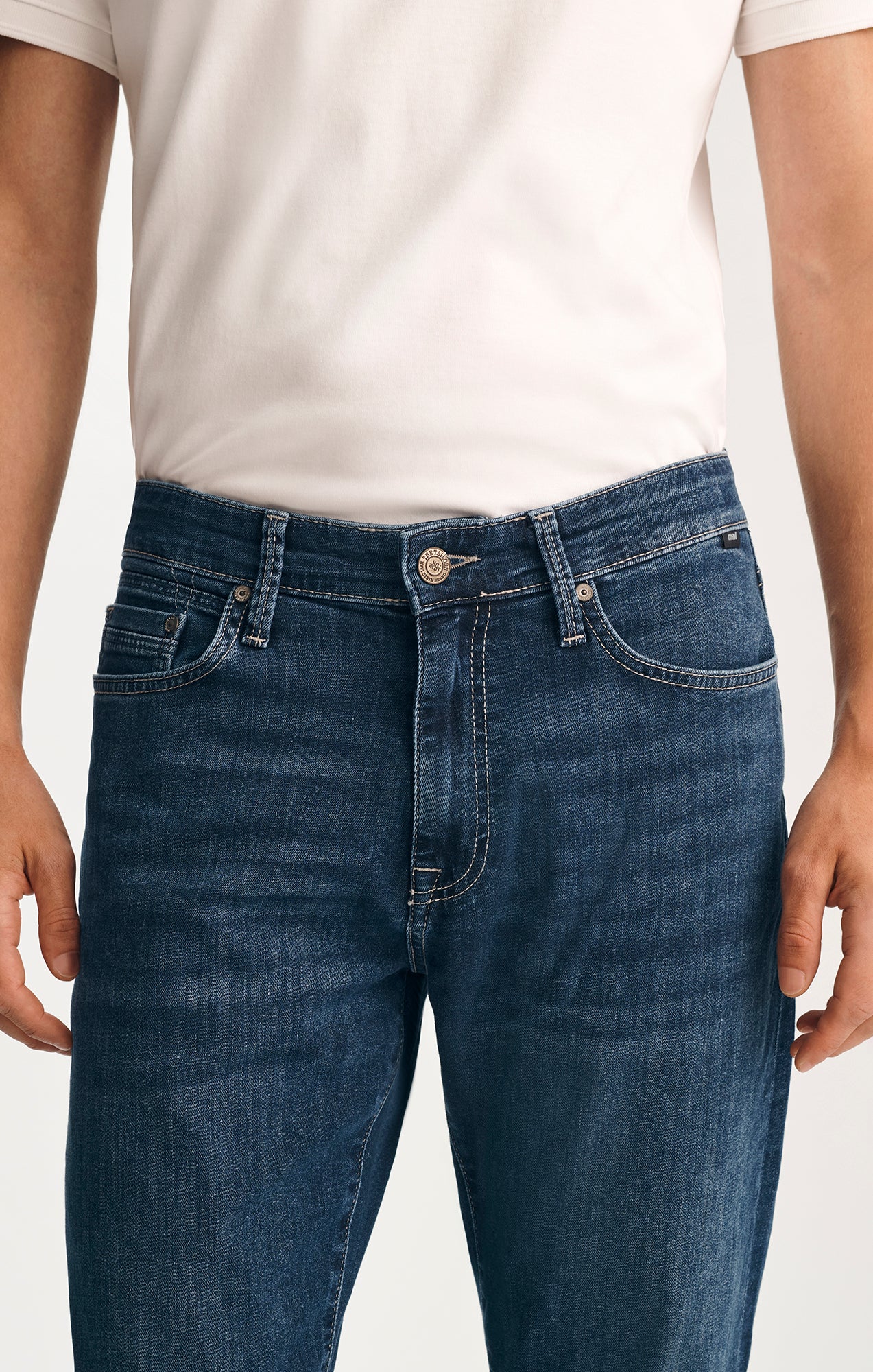ZACH STRAIGHT LEG IN MID BRUSHED NASHVILLE - Mavi Jeans