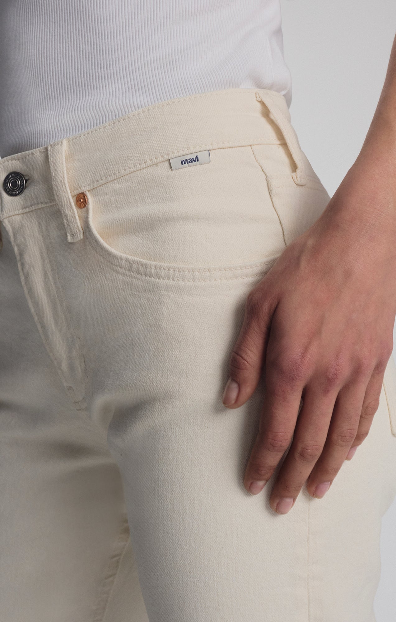 SAVANNAH STRAIGHT LEG IN ECRU CLASSIC BLUE - Mavi Jeans