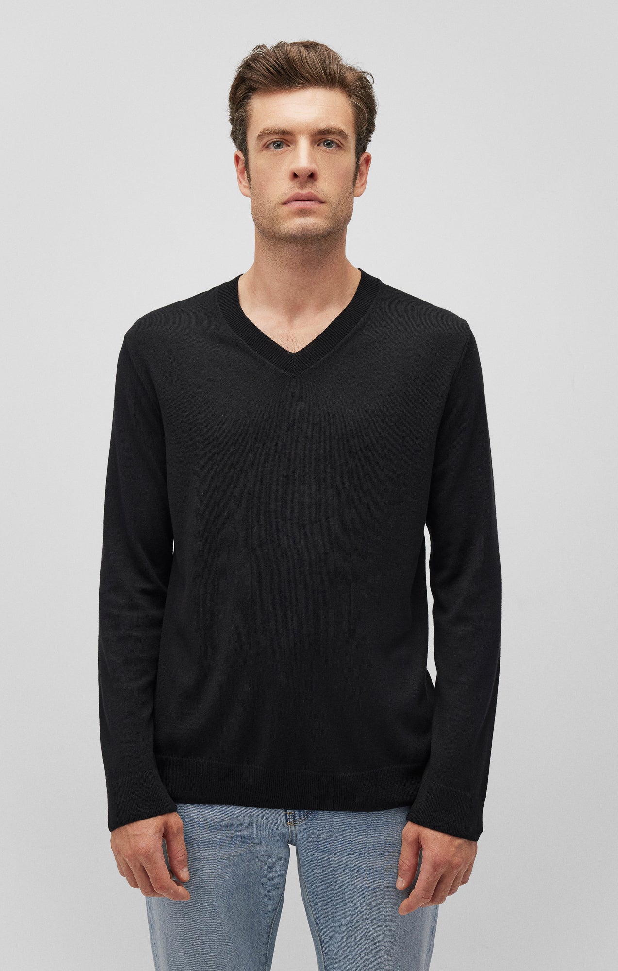 V-NECK SWEATER IN BLACK - Mavi Jeans