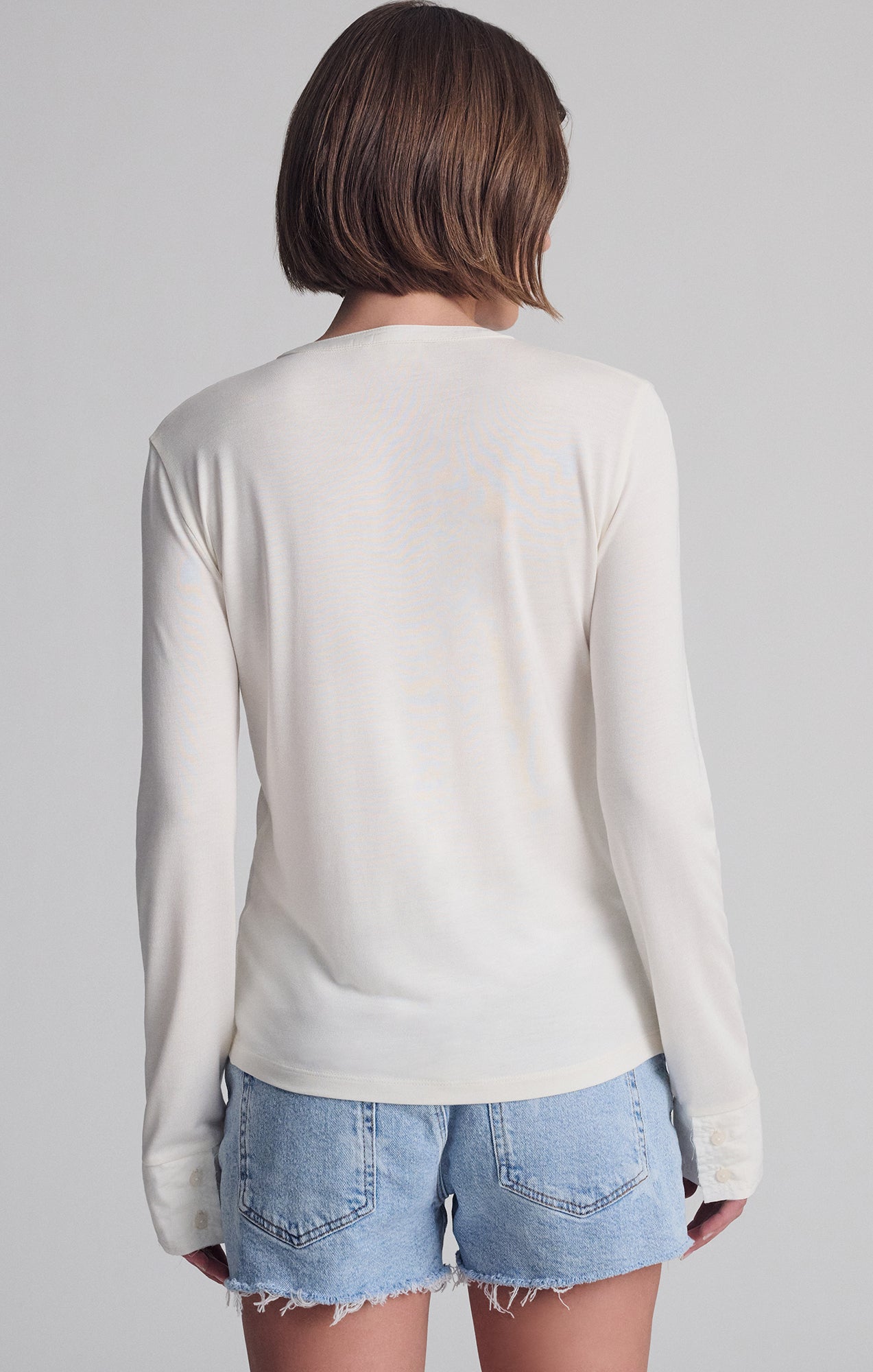 LONG SLEEVE BUTTON T-SHIRT IN COCONUT MILK - Mavi Jeans
