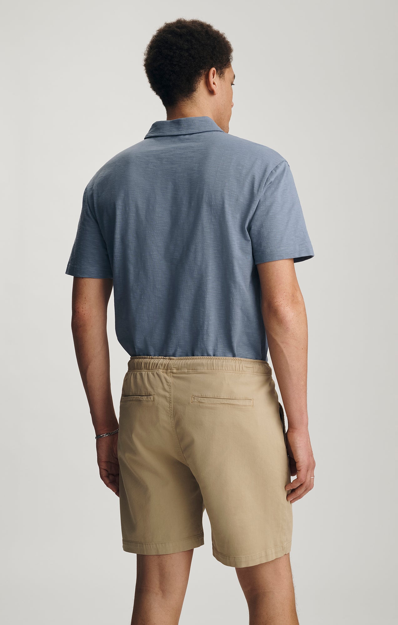 TENCEL™ DRAWSTRING 7" INSEAM SHORTS IN OLIVE GRAY - Mavi Jeans