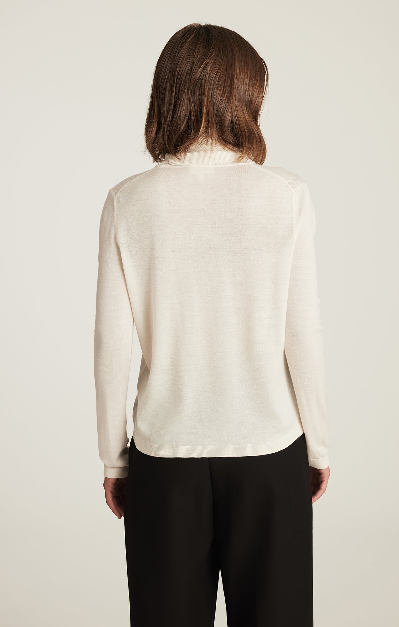 EDITION WOOL TURTLENECK SWEATER IN ANTIQUE WHITE - Mavi Jeans