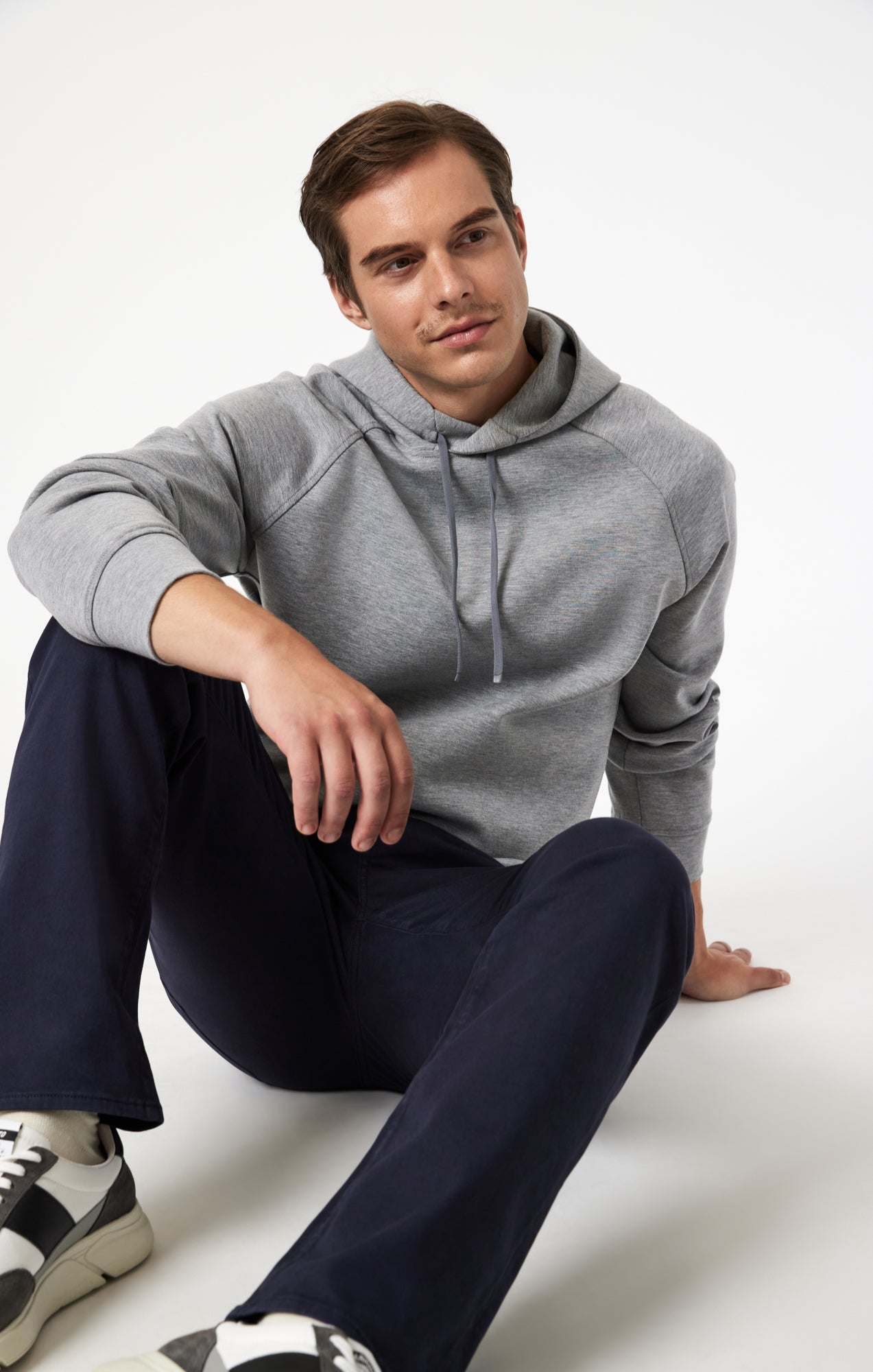 ZACH STRAIGHT LEG IN DARK NAVY CASUAL TWILL - Mavi Jeans