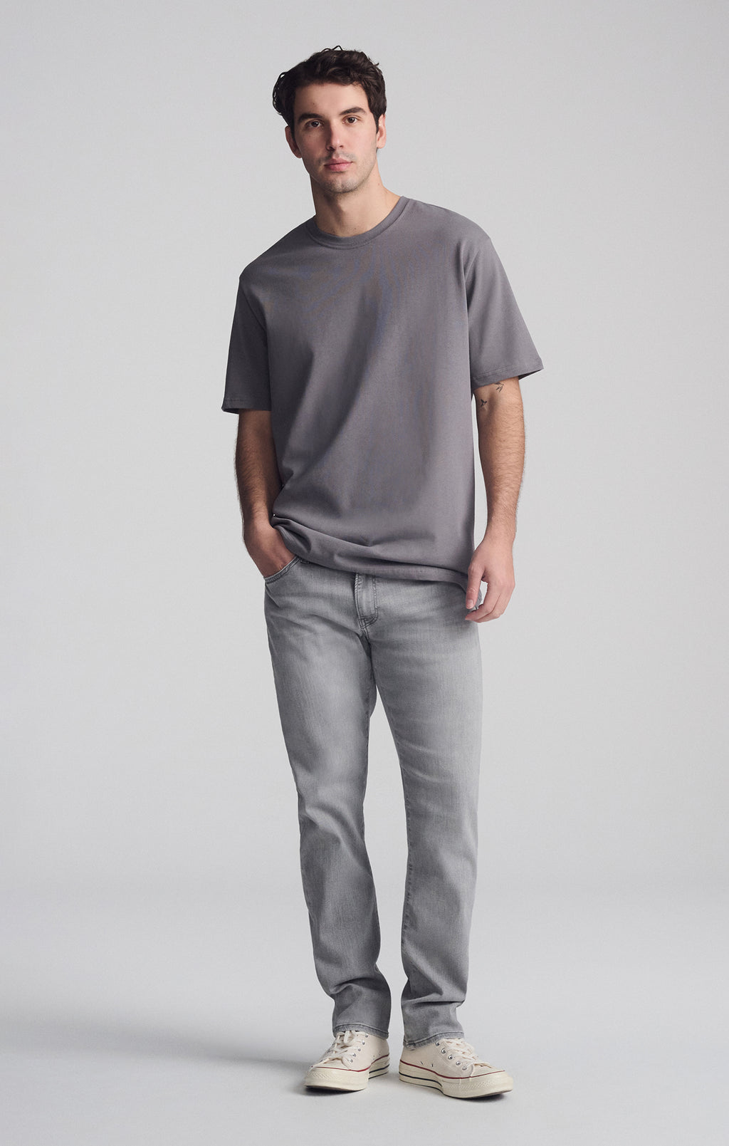 SHORT SLEEVE CREW NECK T-SHIRT IN QUIET SHADE - Mavi Jeans