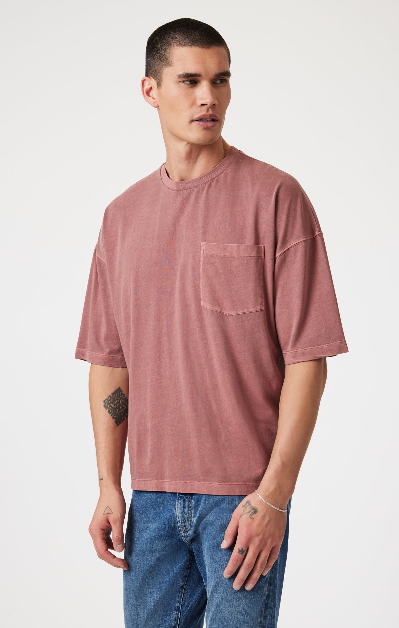 BOXY POCKET T-SHIRT IN MARSALA - Mavi Jeans
