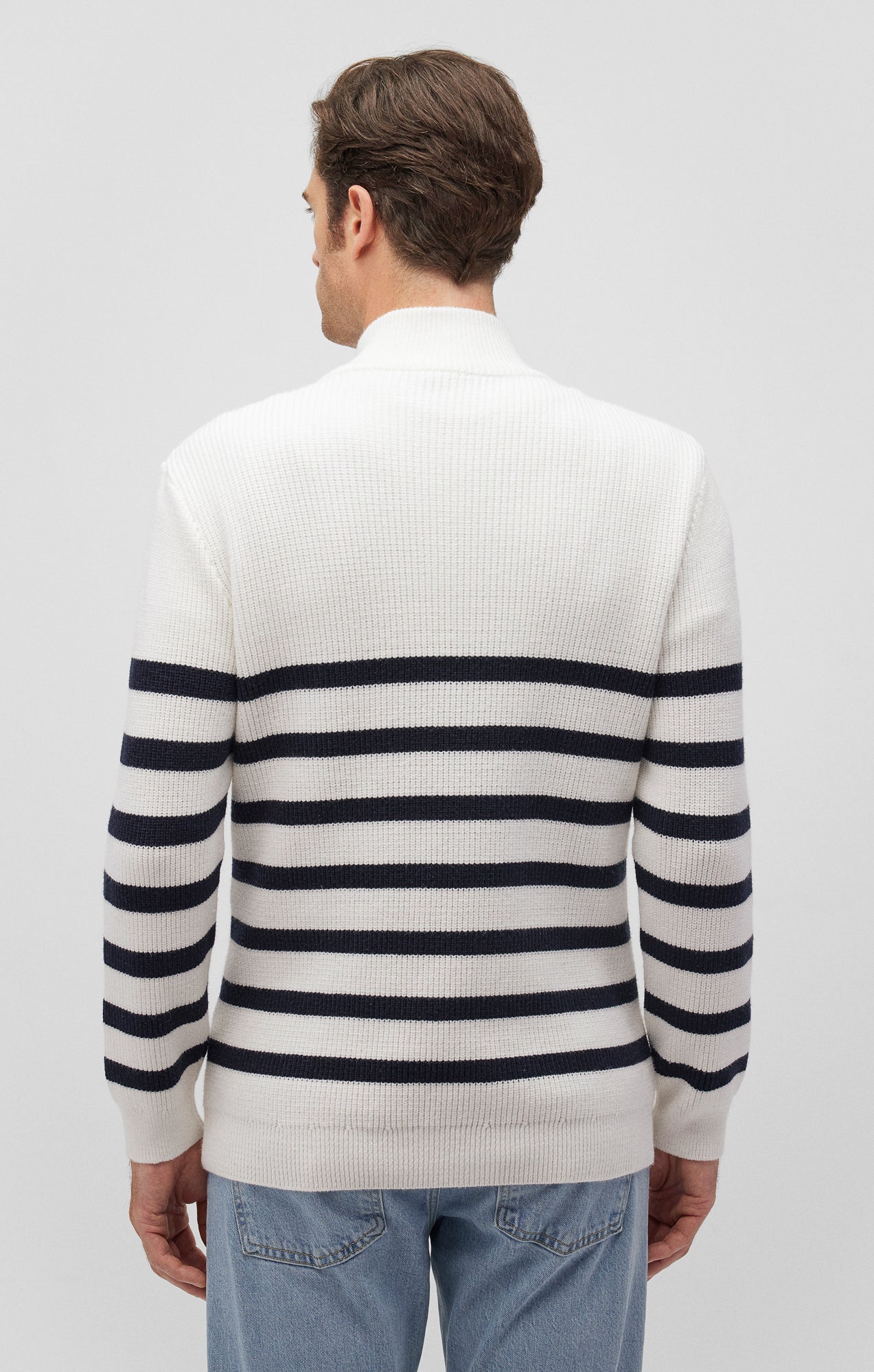 【Ameri】ONE THOUSAND AND ONE NIGHT SWEAT Oversized Graphic Zip-Up Hoodie | Ardene