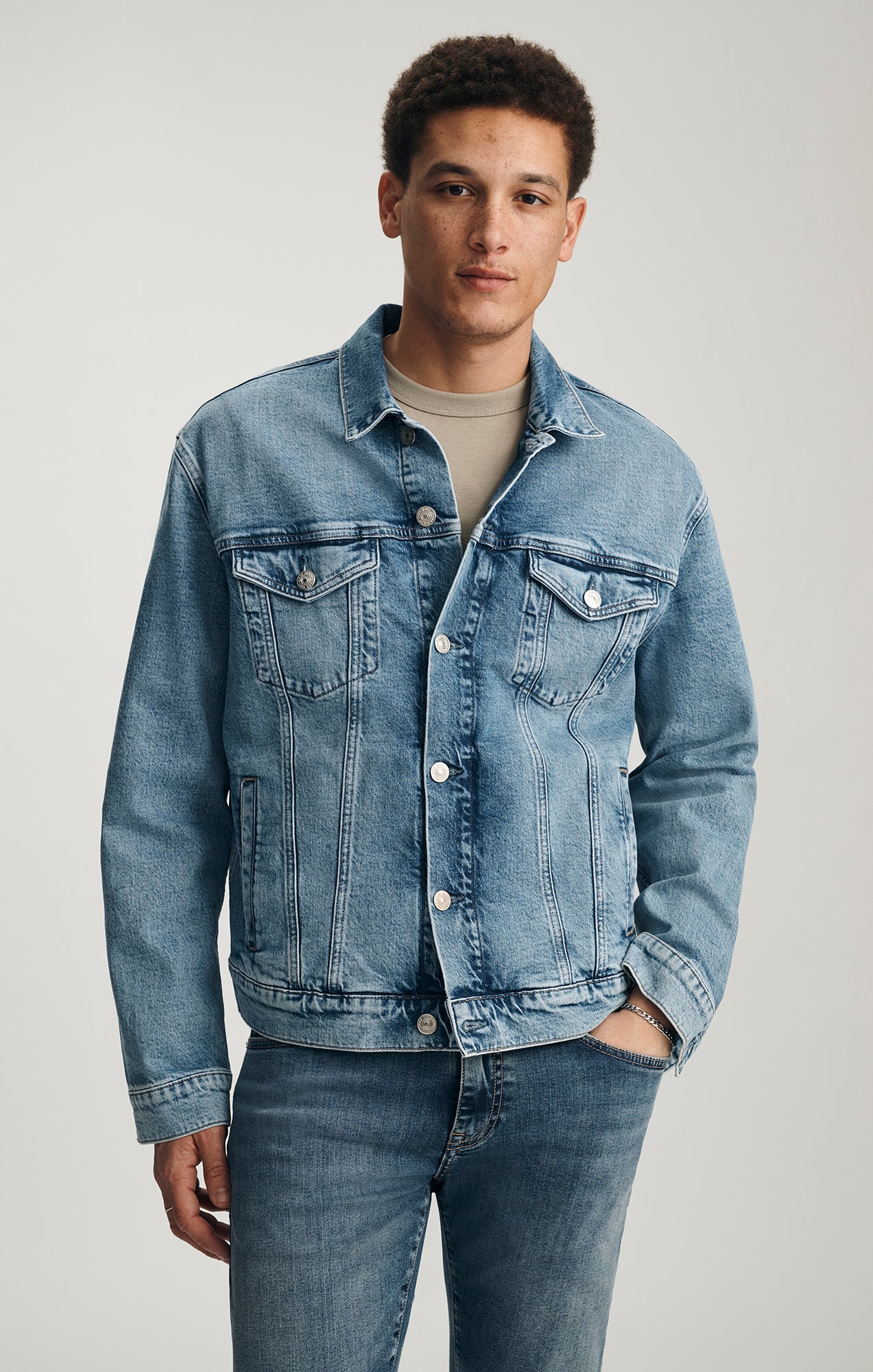 PEDRO DENIM JACKET IN LIGHT CLASSIC BLUE