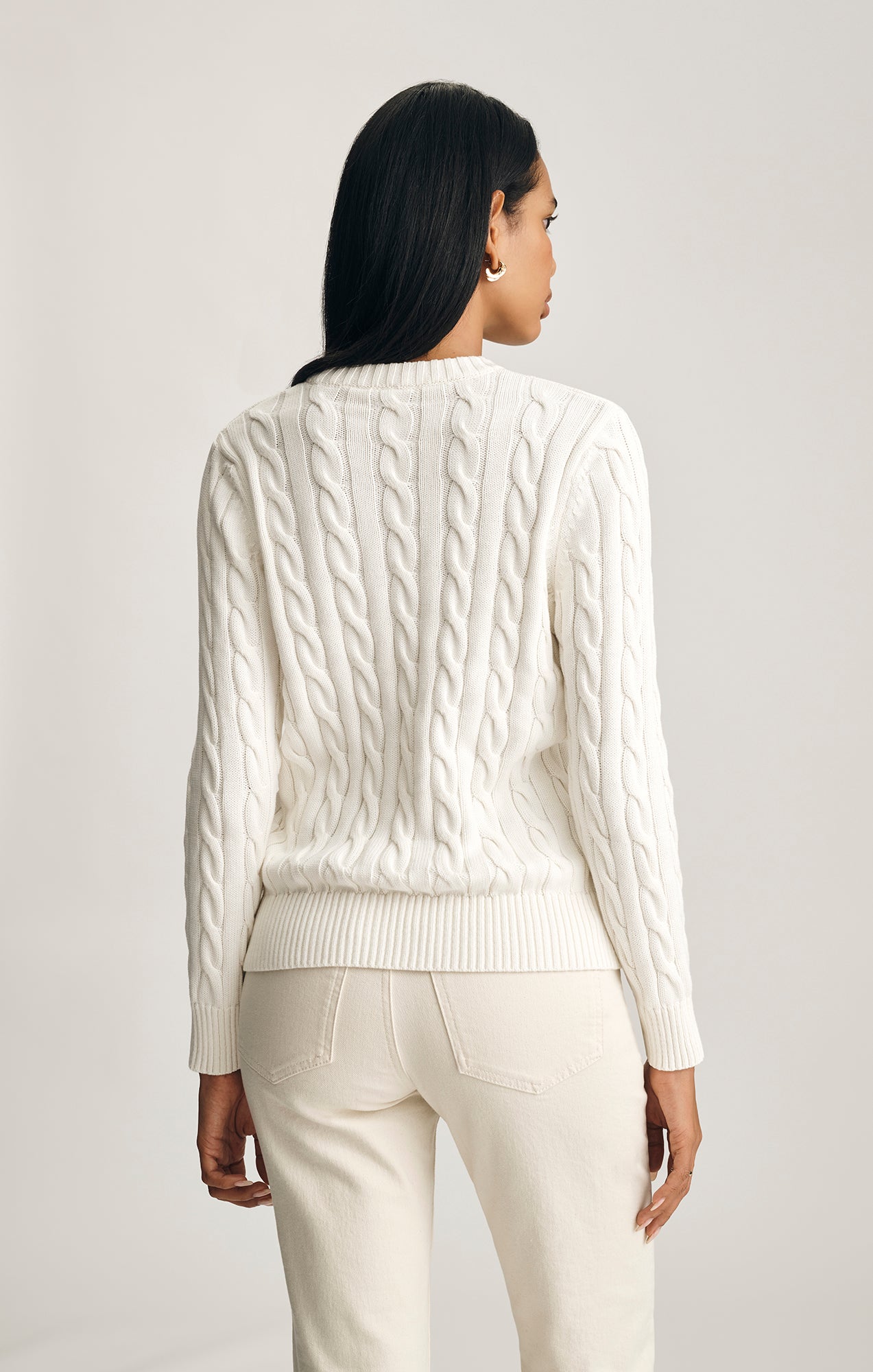 CABLE-KNIT CREW NECK SWEATER IN ANTIQUE WHITE