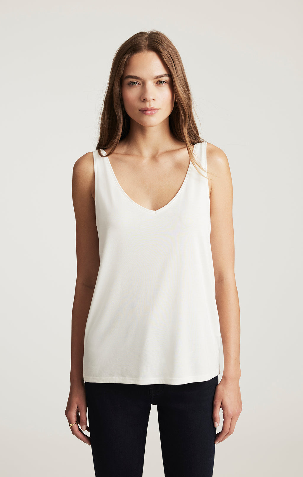 LUXE TOUCH TENCEL™ LACE TANK TOP IN ANTIQUE WHITE - Mavi Jeans