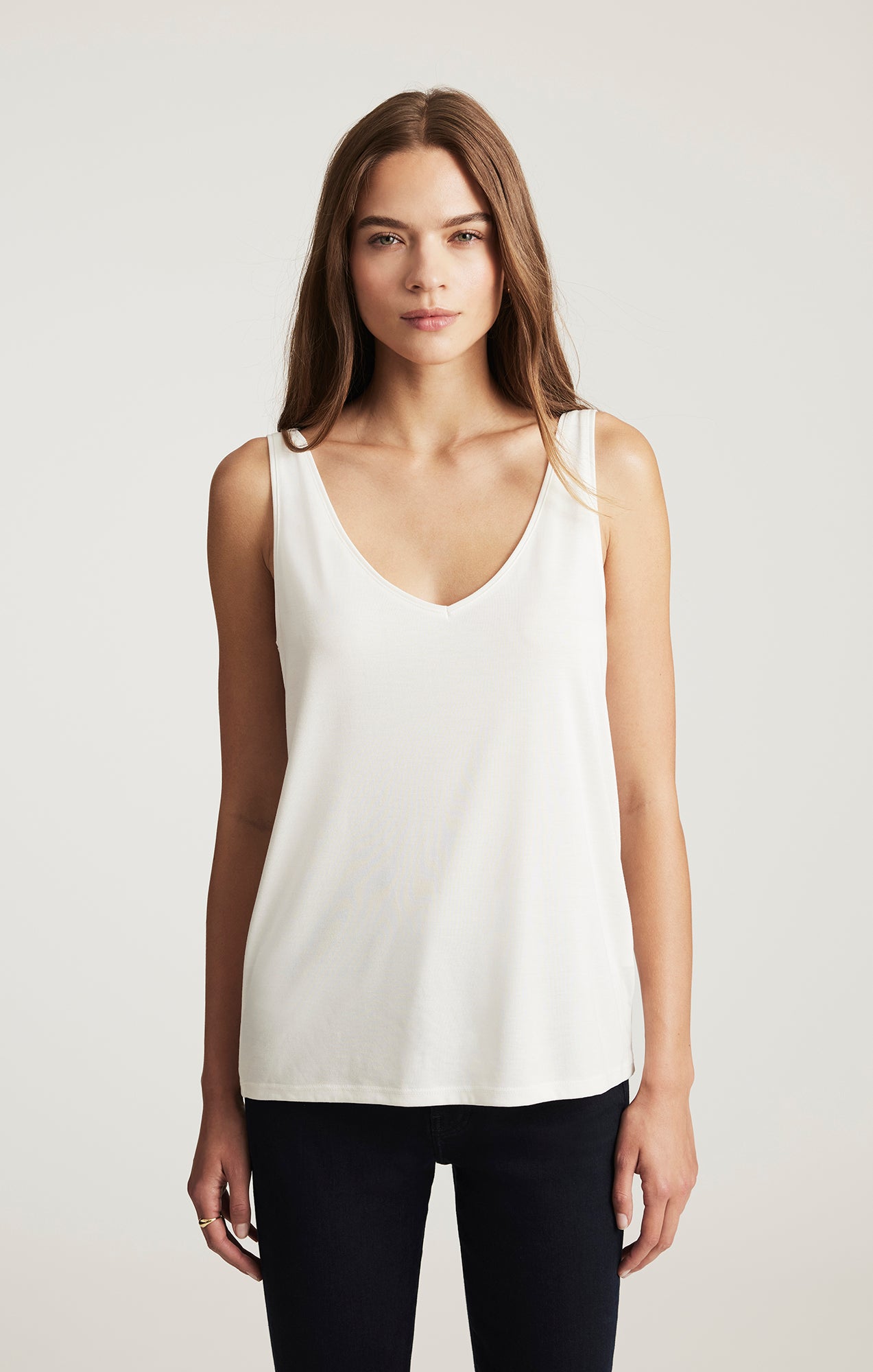 LUXE TOUCH TENCEL™ LACE TANK TOP IN ANTIQUE WHITE - Mavi Jeans