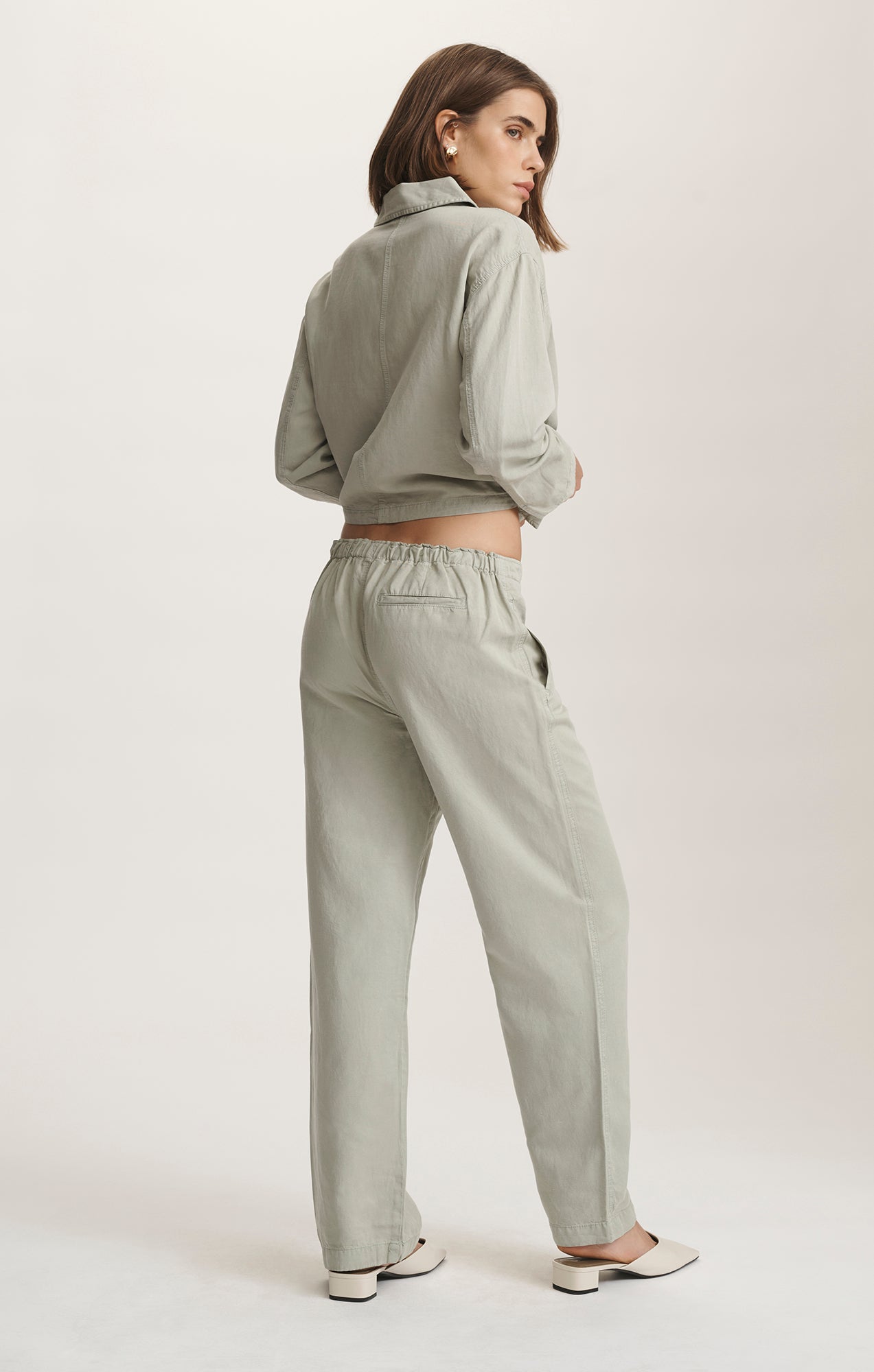 STRAIGHT LEG TENCEL™ PANTS IN ABBEY STONE - Mavi Jeans