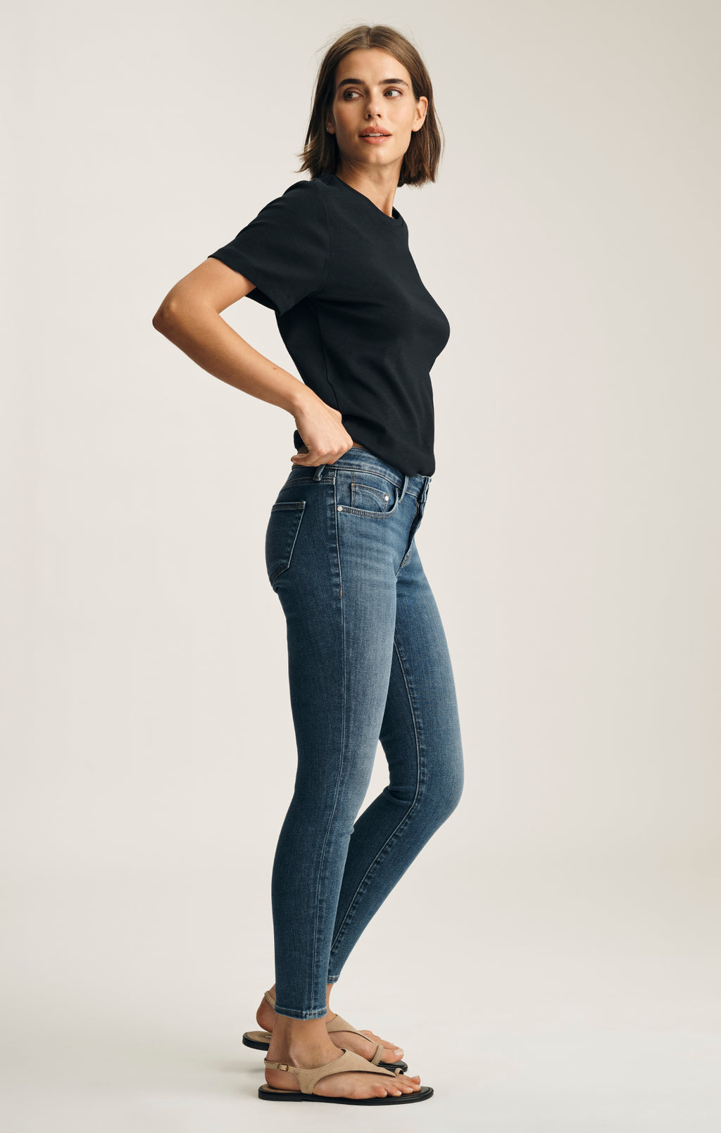 ADRIANA SKINNY IN MID BRUSHED SUPERSOFT - Mavi Jeans