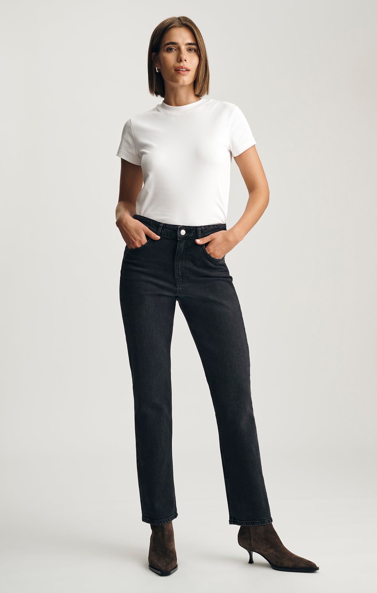 NEW YORK STRAIGHT LEG IN DARK SMOKE CLASSIC BLUE