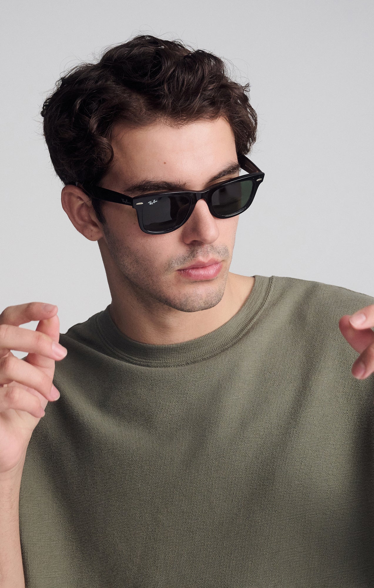 SHORT SLEEVE CREW NECK T-SHIRT IN DUSTY OLIVE - Mavi Jeans