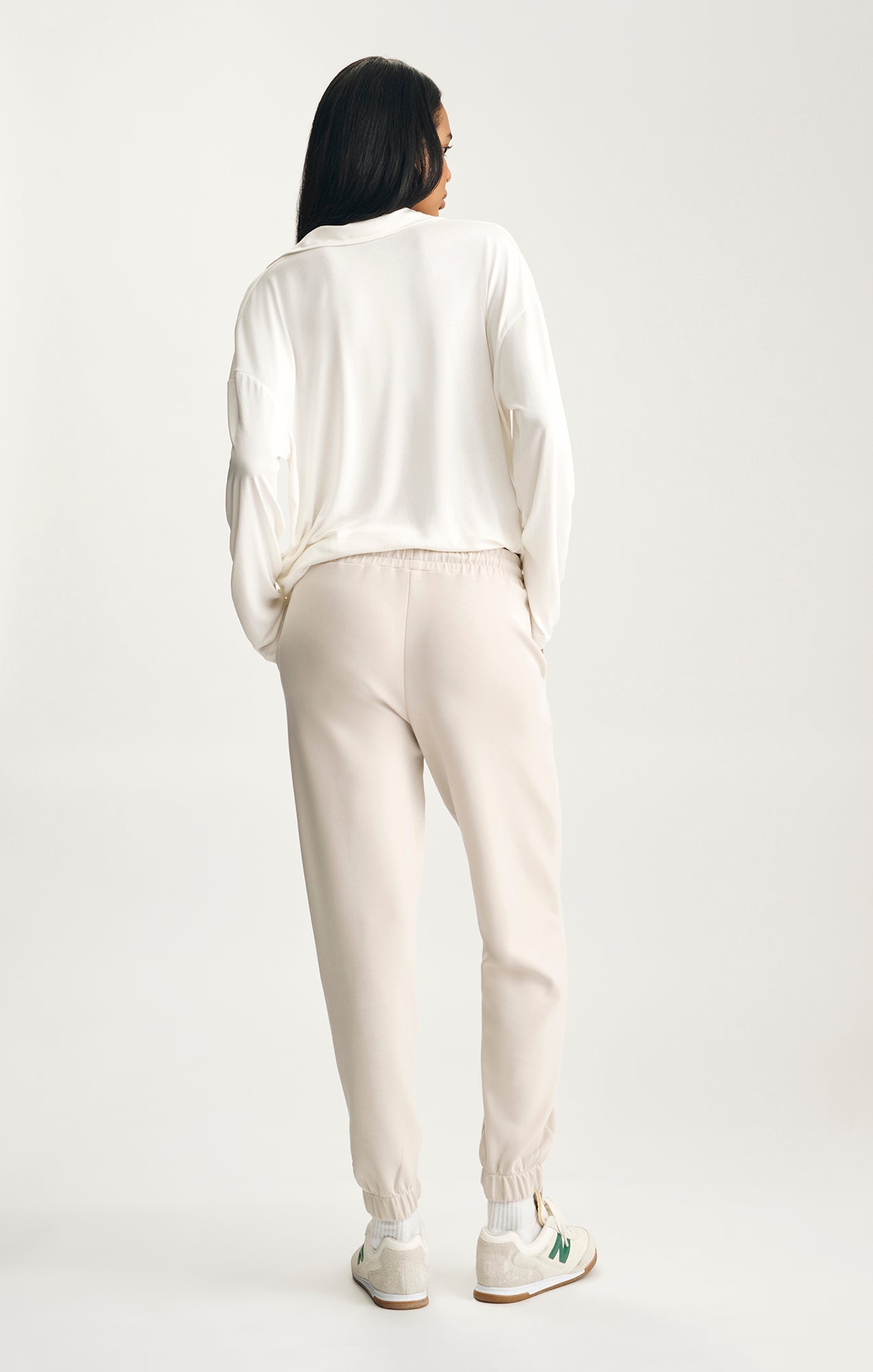 LUXE TOUCH TENCEL™ SWEATPANTS IN PUMICE STONE