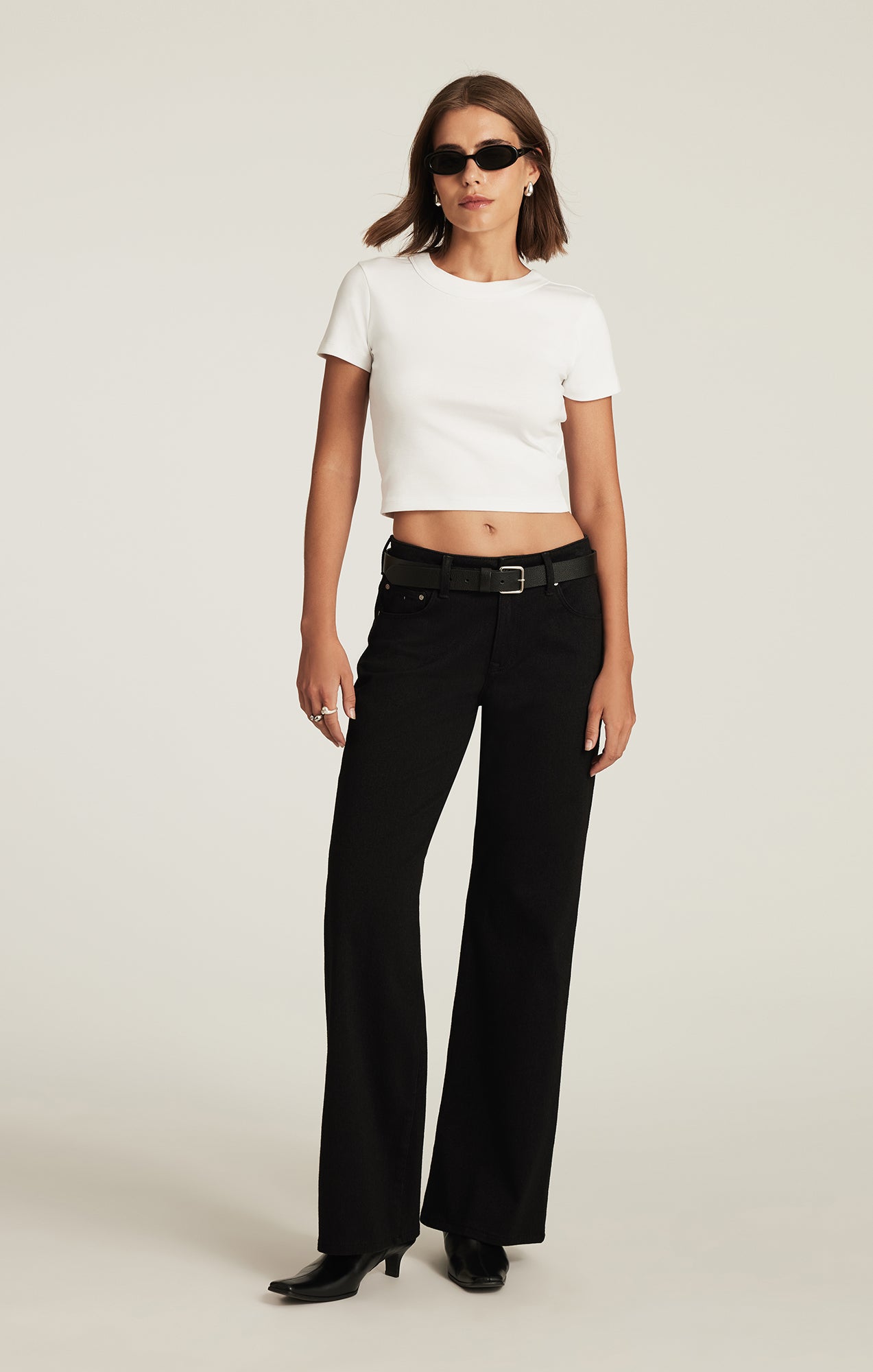 CROPPED CREW NECK T-SHIRT IN WHITE