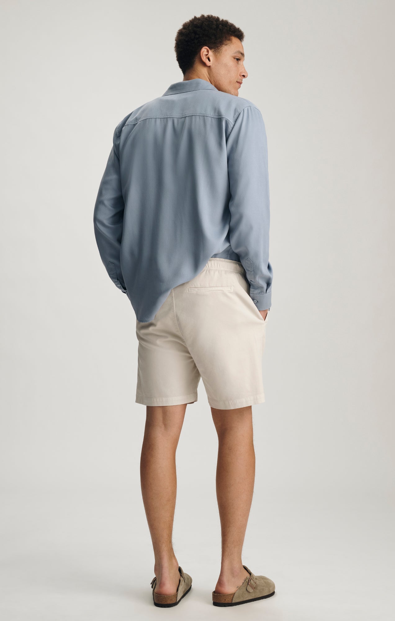 TENCEL DRAWSTRING 7" INSEAM SHORTS IN LUNAR ROCK - Mavi Jeans
