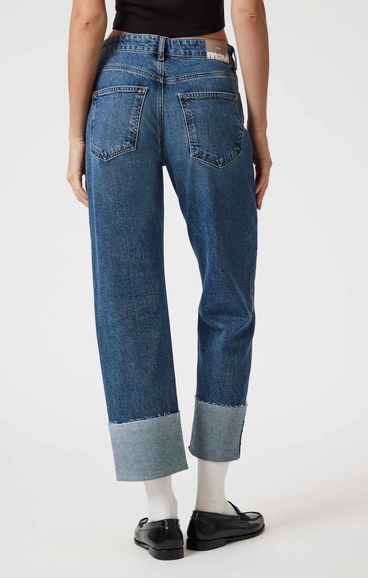 SAVANNAH CUFFED STRAIGHT LEG IN SHADED CLASSIC BLUE - Mavi Jeans