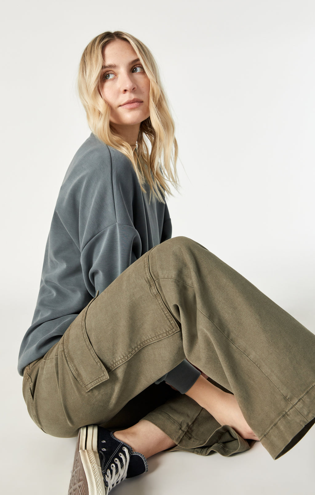 ALVA STRAIGHT CARGO IN CAPERS LUXE TWILL - Mavi Jeans