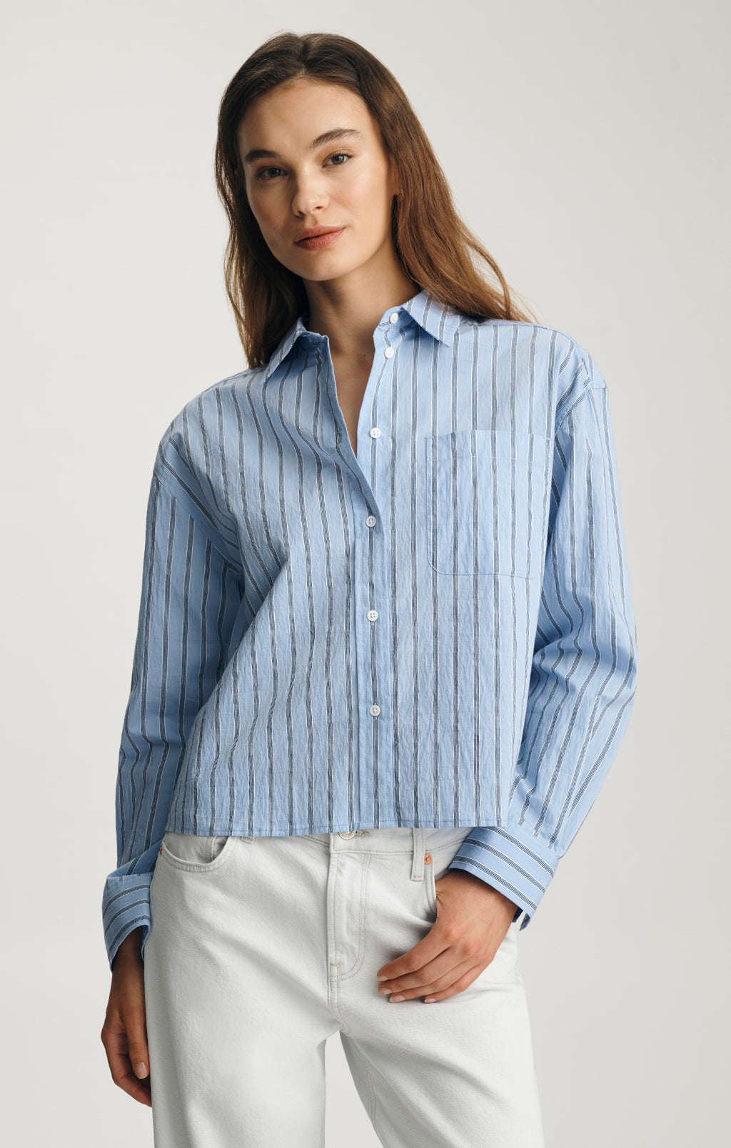 CROPPED ONE POCKET BUTTON-UP SHIRT IN BLUE STRIPED - Mavi Jeans