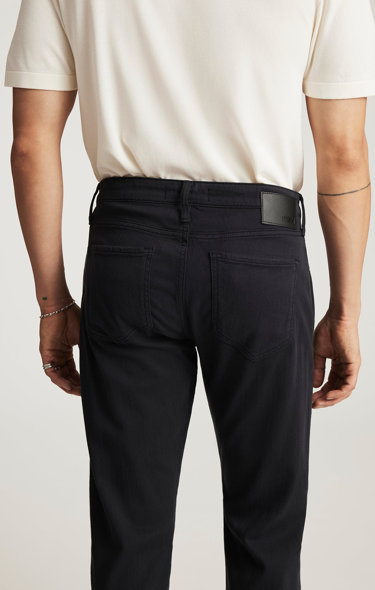 MARCUS SLIM STRAIGHT LEG IN NAVY HERRINGBONE - Mavi Jeans