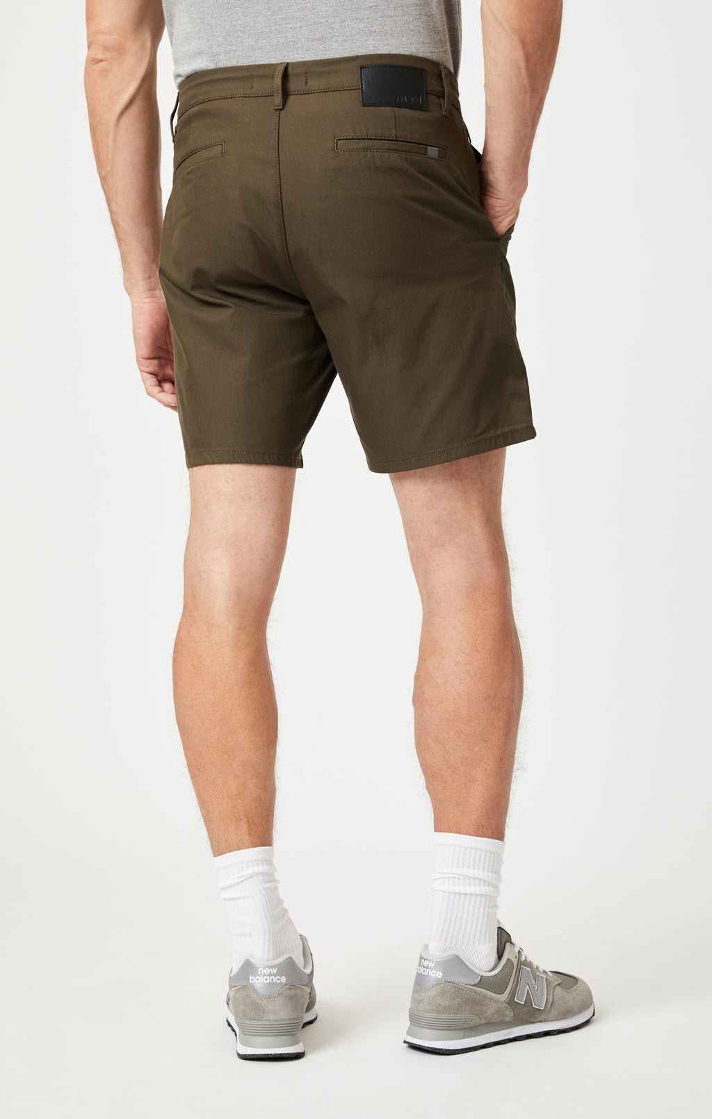 DARREN CHINO SHORTS IN KHAKI TRUE MOVE - Mavi Jeans