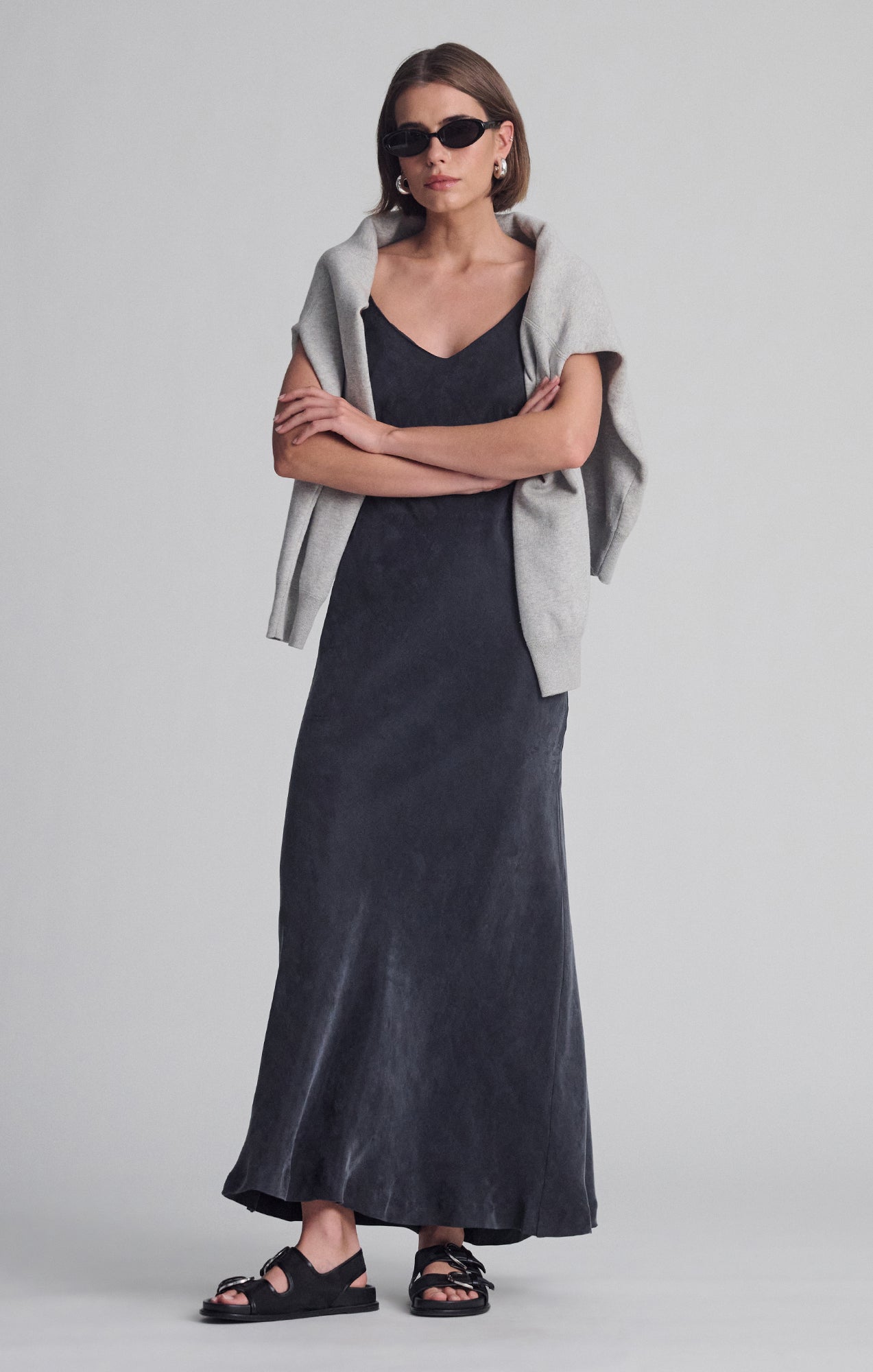 V-NECK TENCEL™ MAXI DRESS IN BLACK - Mavi Jeans