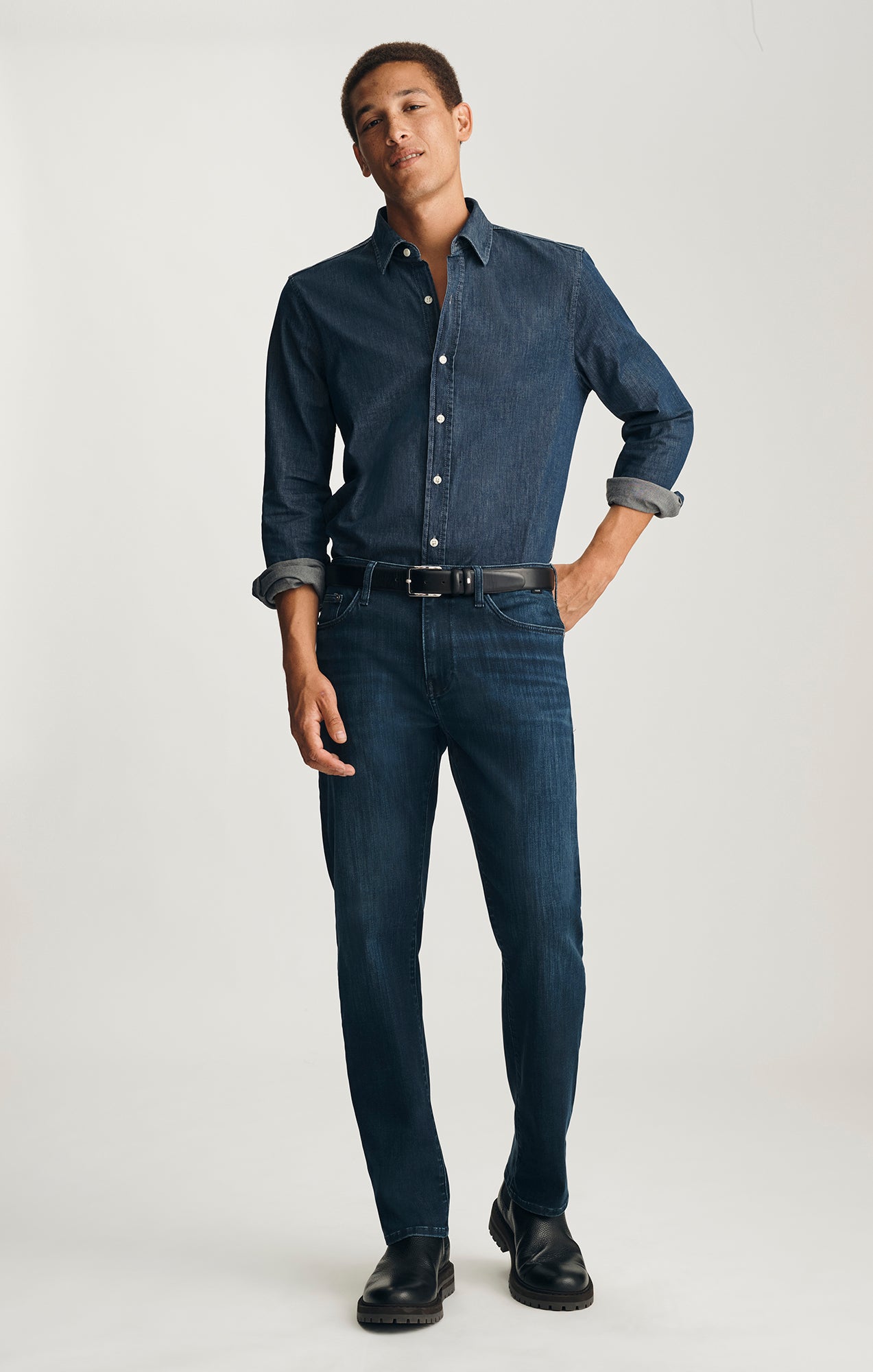 LONG SLEEVE BUTTON-UP SHIRT IN RINSE