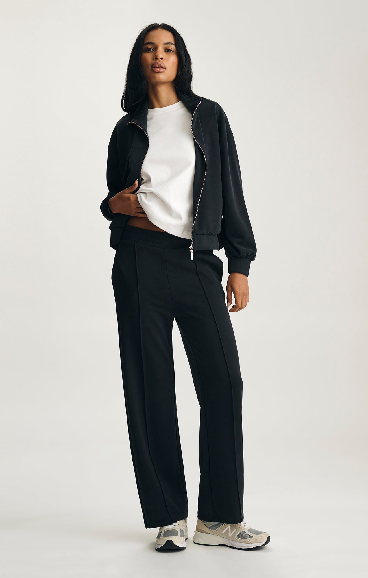 SPORTY LUXE TENCEL™ PANTS IN BLACK - Mavi Jeans