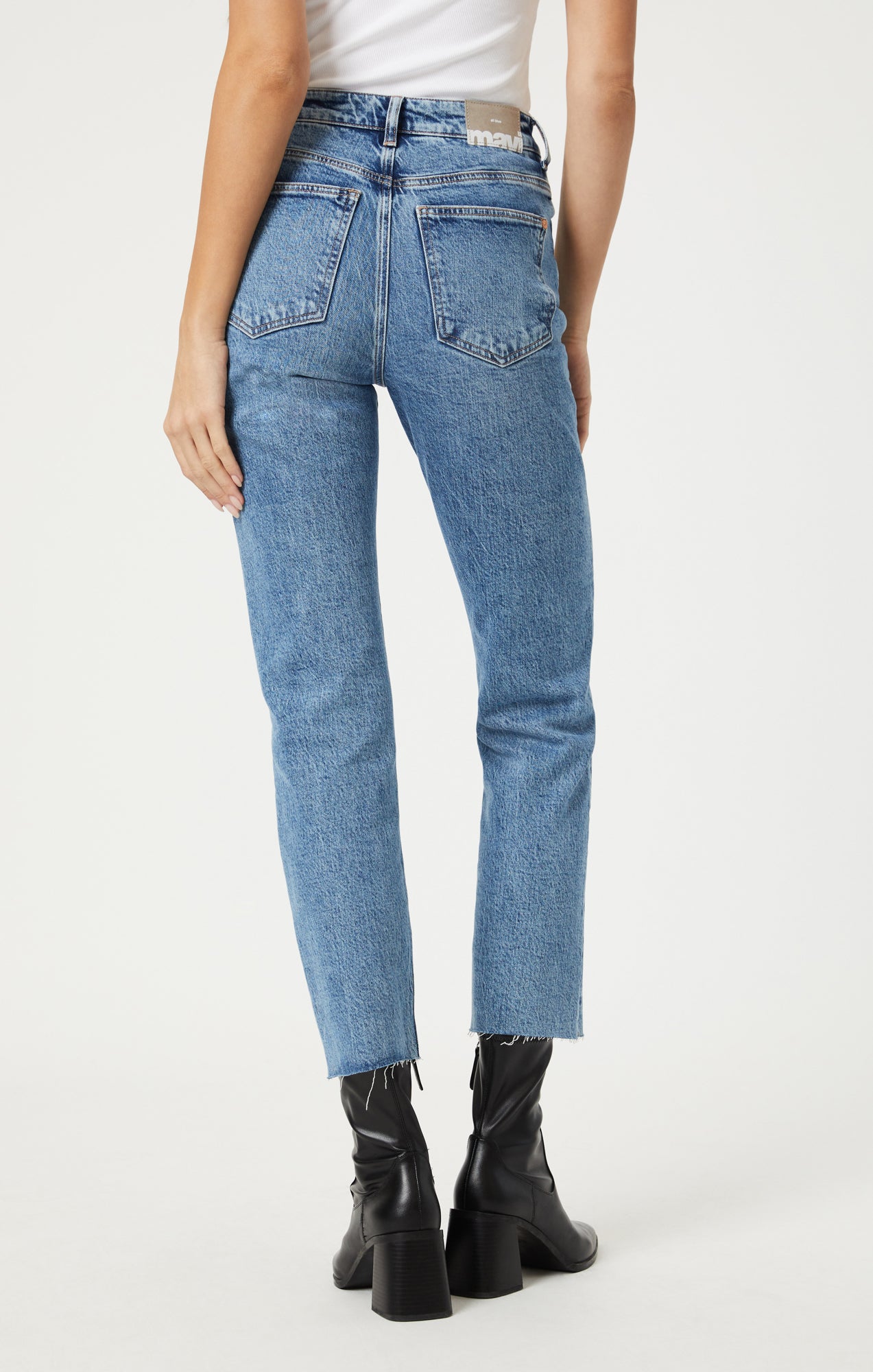 NEW YORK STRAIGHT LEG IN LIGHT INDIGO RECYCLED BLUE - Mavi Jeans