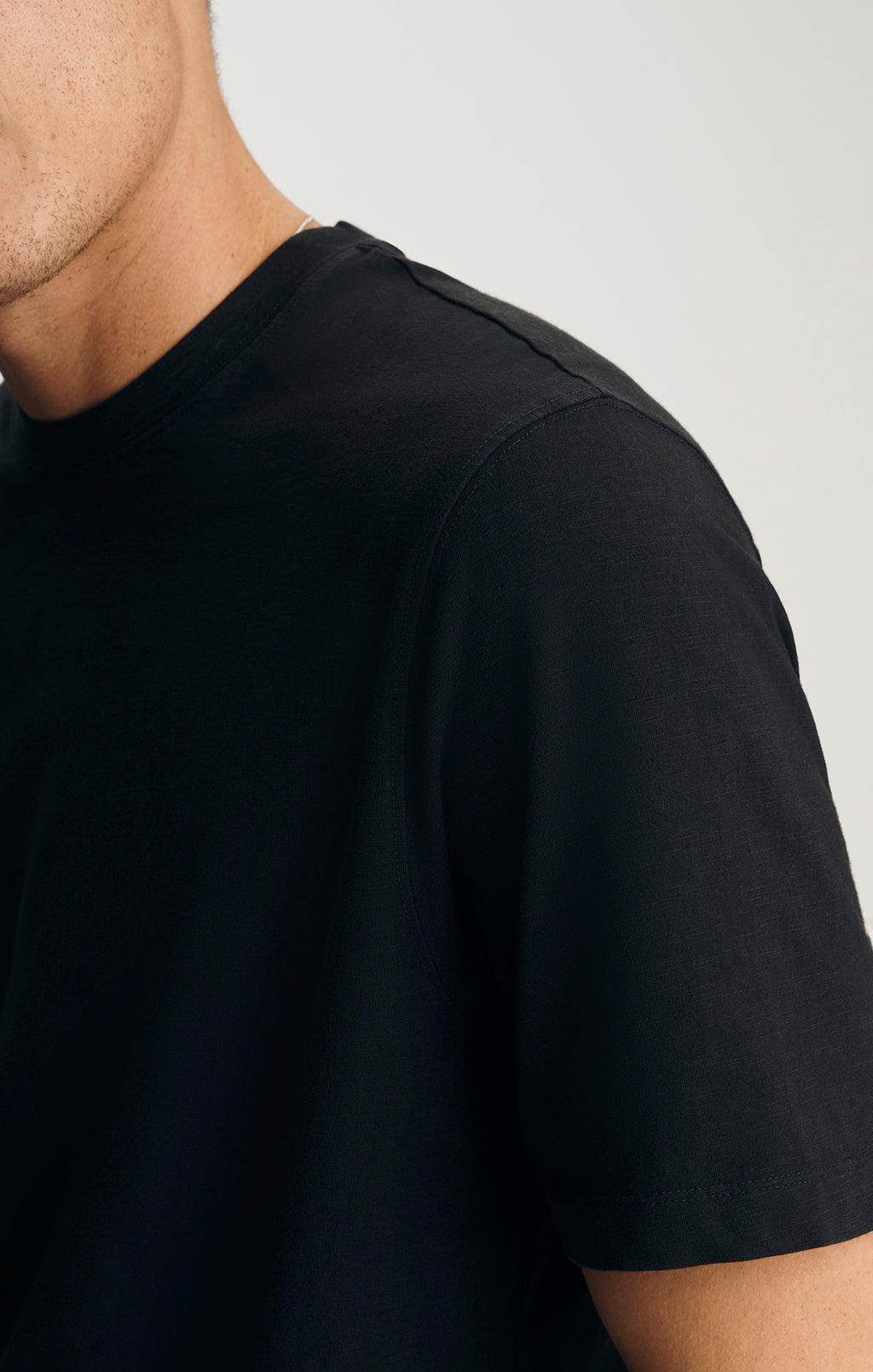 SOFT SLUB CREW NECK T-SHIRT IN BLACK - Mavi Jeans