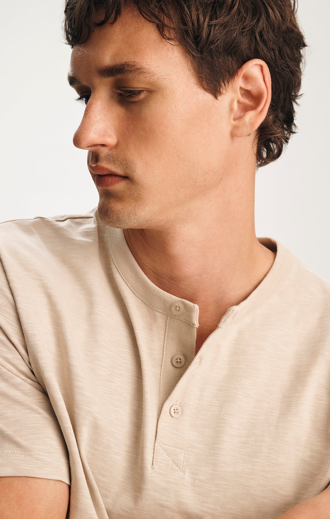 SLUB HENLEY T-SHIRT IN FEATHER GRAY - Mavi Jeans