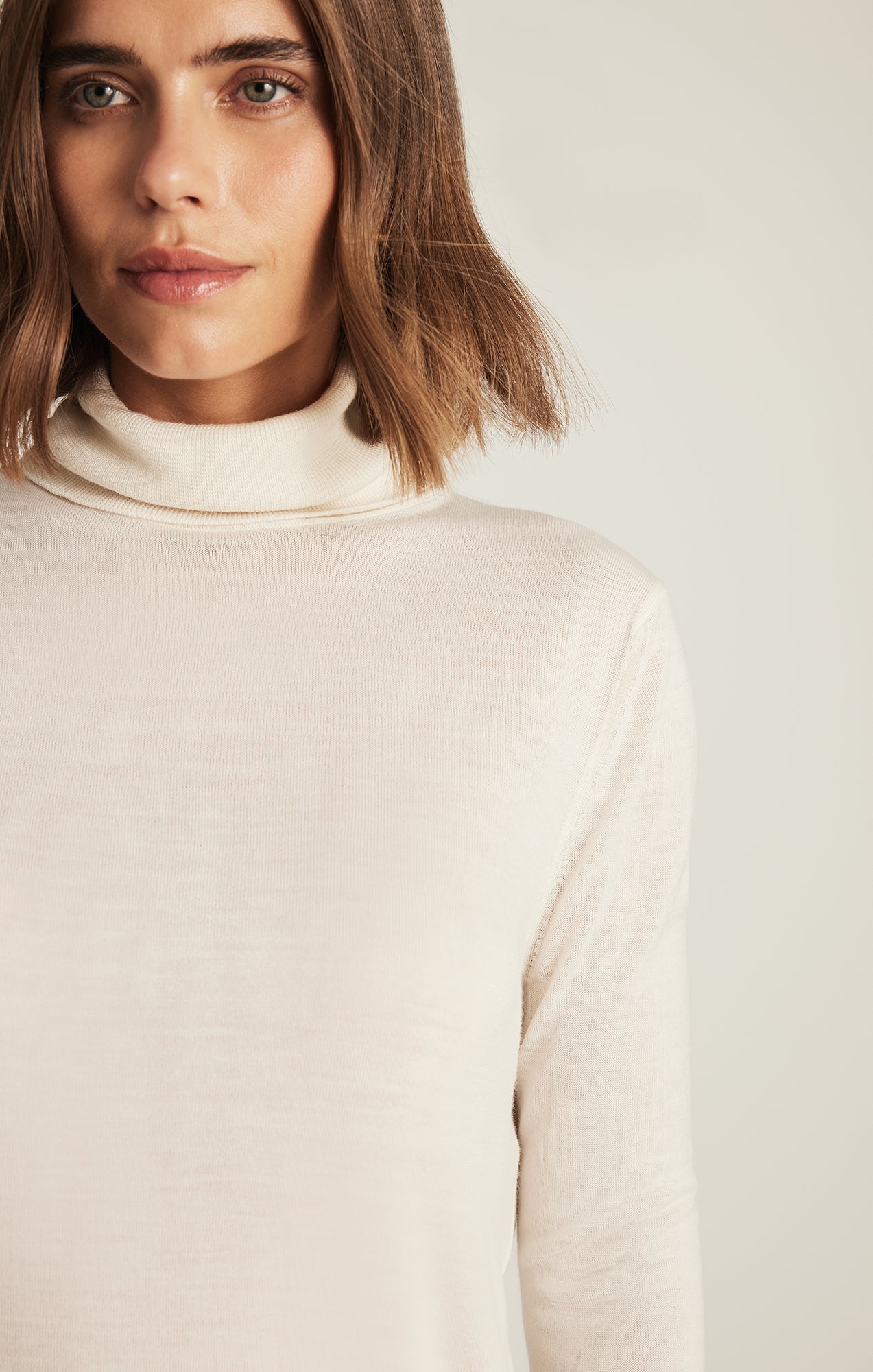 EDITION WOOL TURTLENECK SWEATER IN ANTIQUE WHITE - Mavi Jeans