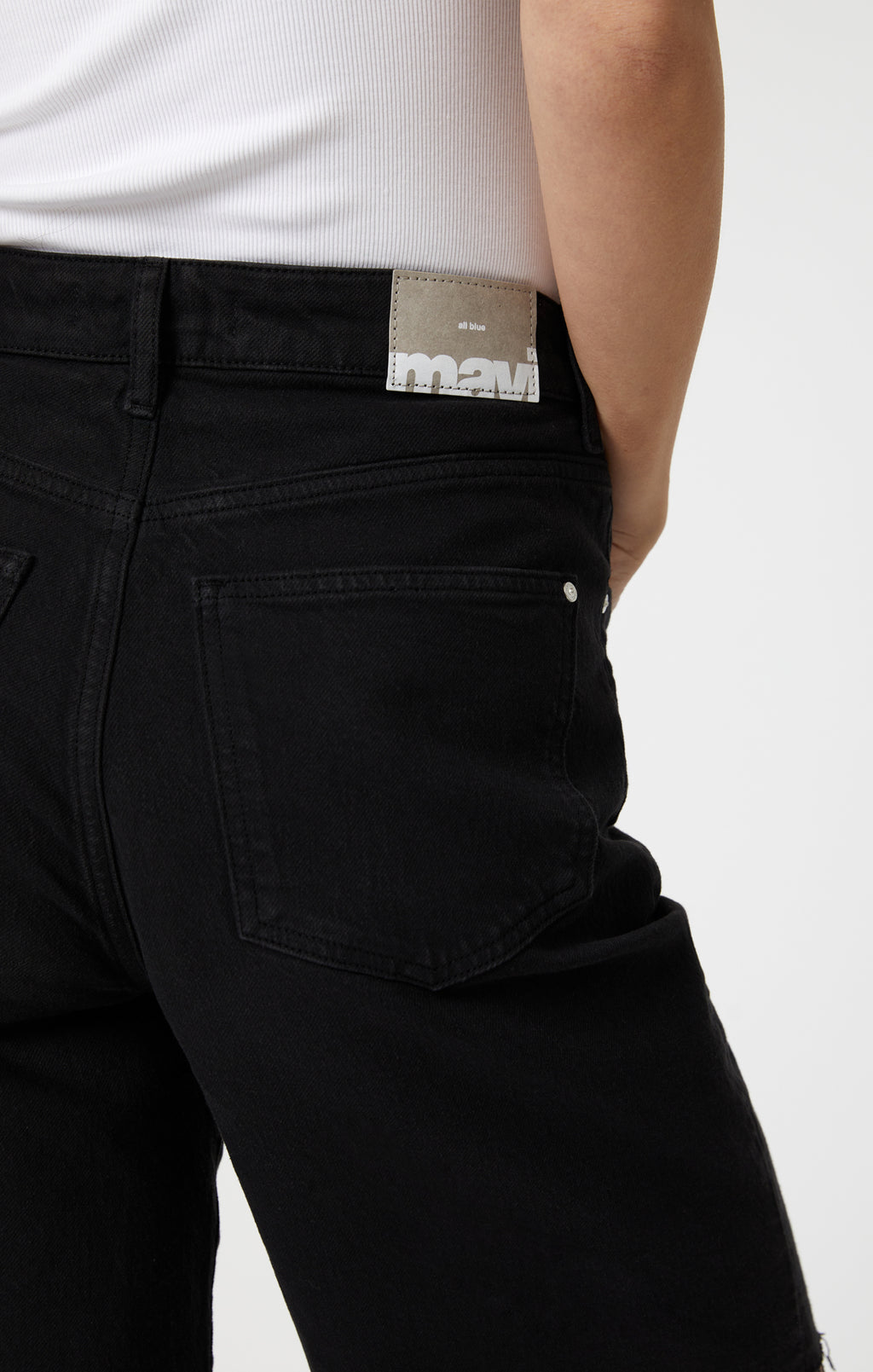 SELINA SHORTS IN BLACK DENIM - Mavi Jeans