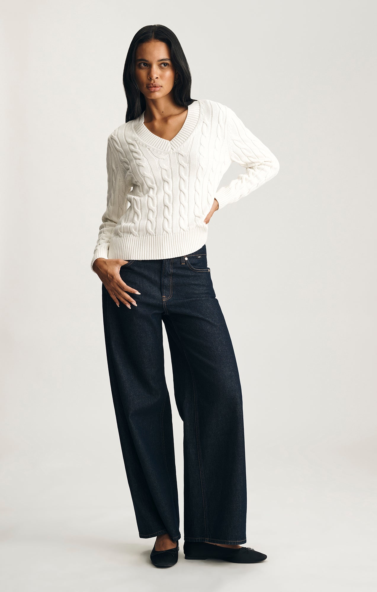 CABLE-KNIT V-NECK SWEATER IN ANTIQUE WHITE