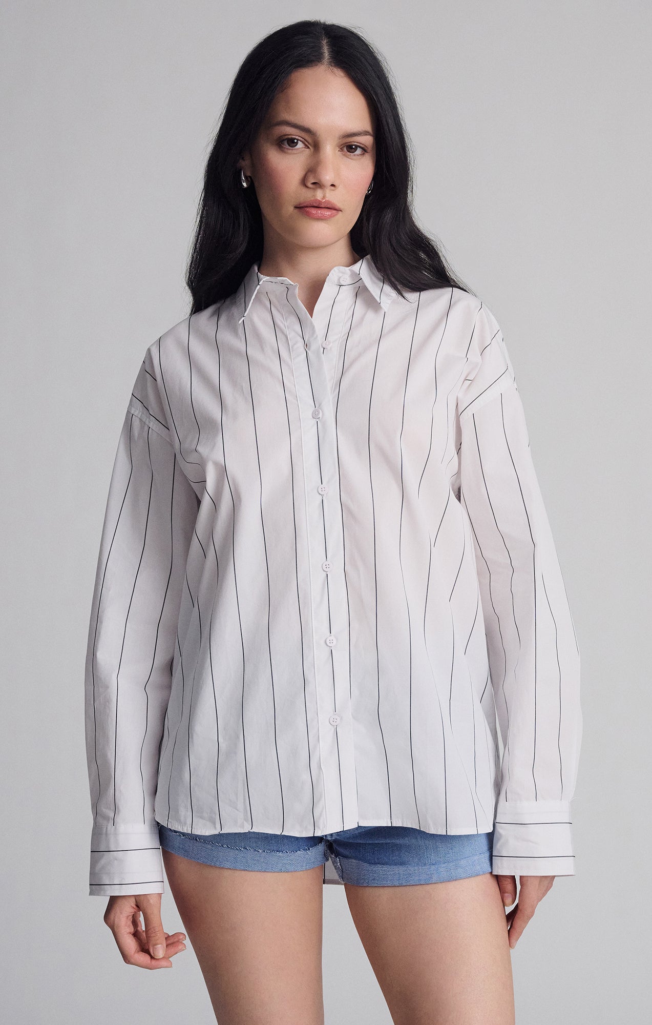 BREEZY BUTTON-UP SHIRT IN BLACK STRIPED - Mavi Jeans