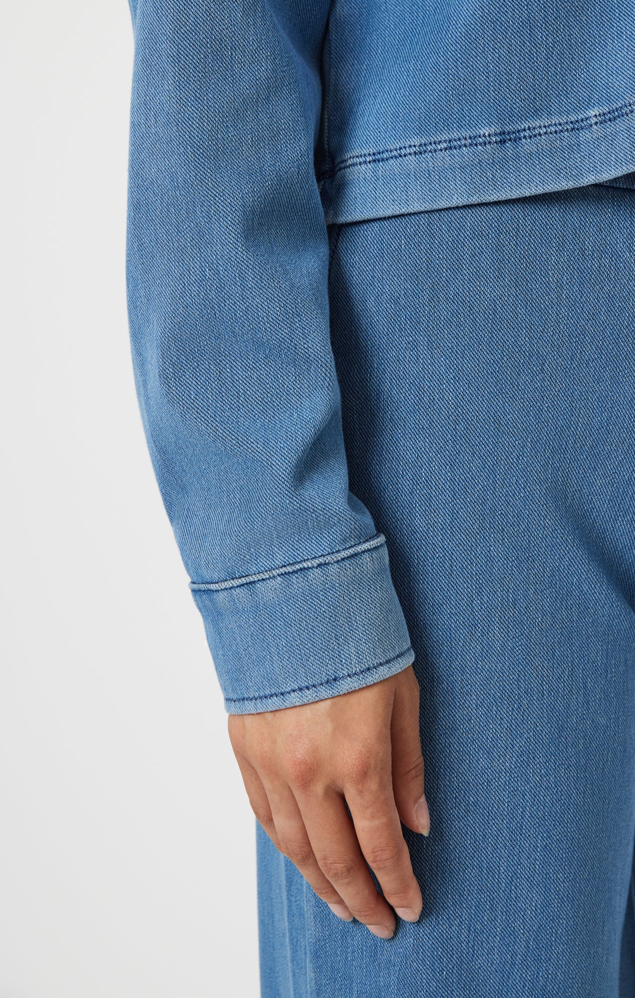 SHIRLEY JACKET IN LIGHT BLUE MOVE - Mavi Jeans