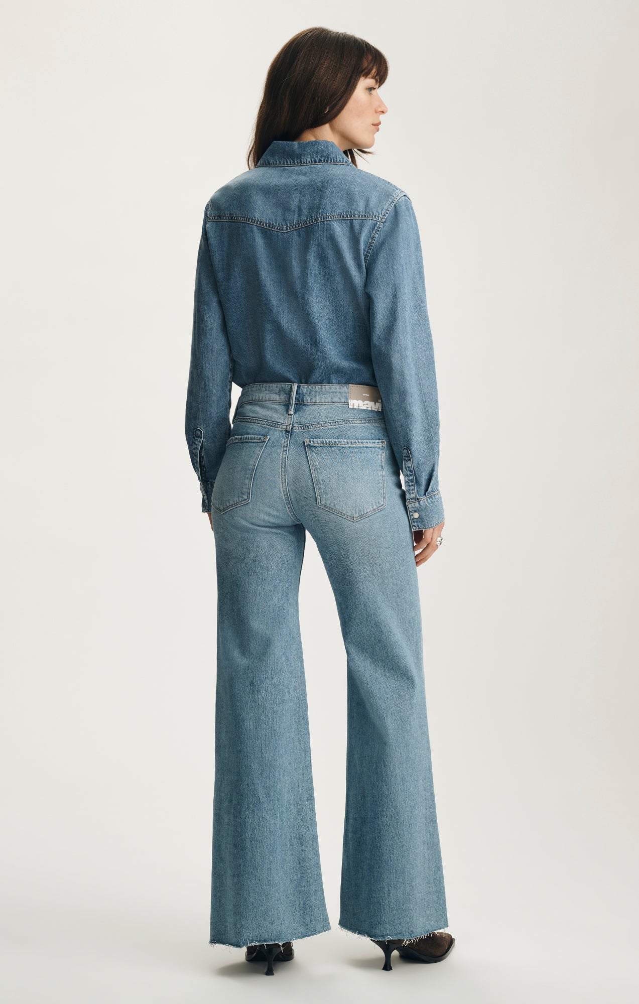 GRACE RELAXED FLARE IN BLEACHED CLASSIC BLUE