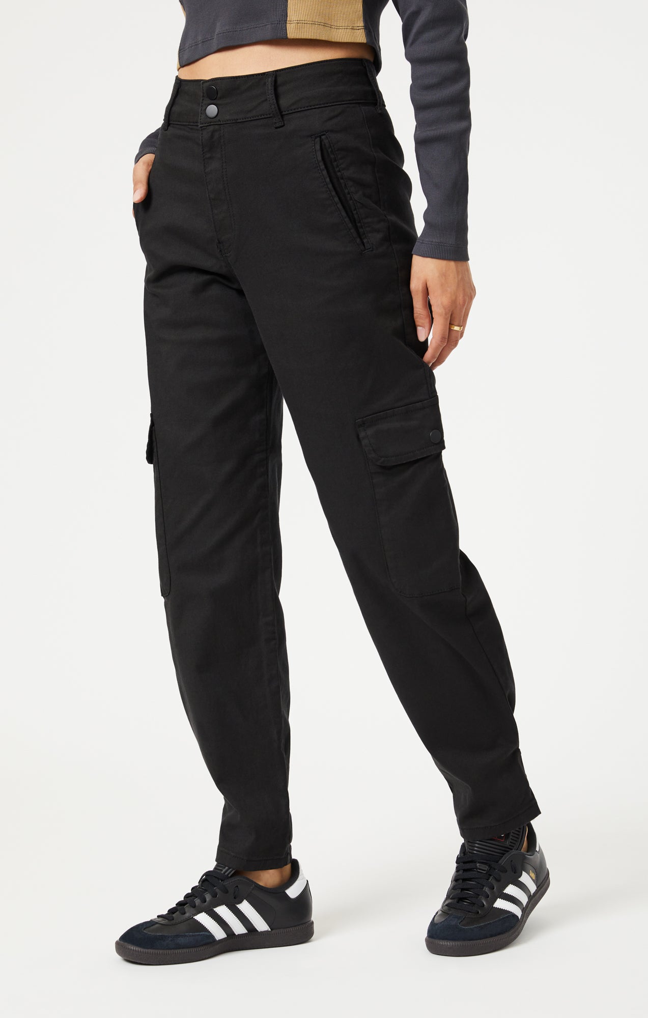 ELSIE CARGO PANTS IN BLACK LUXE TWILL - Mavi Jeans