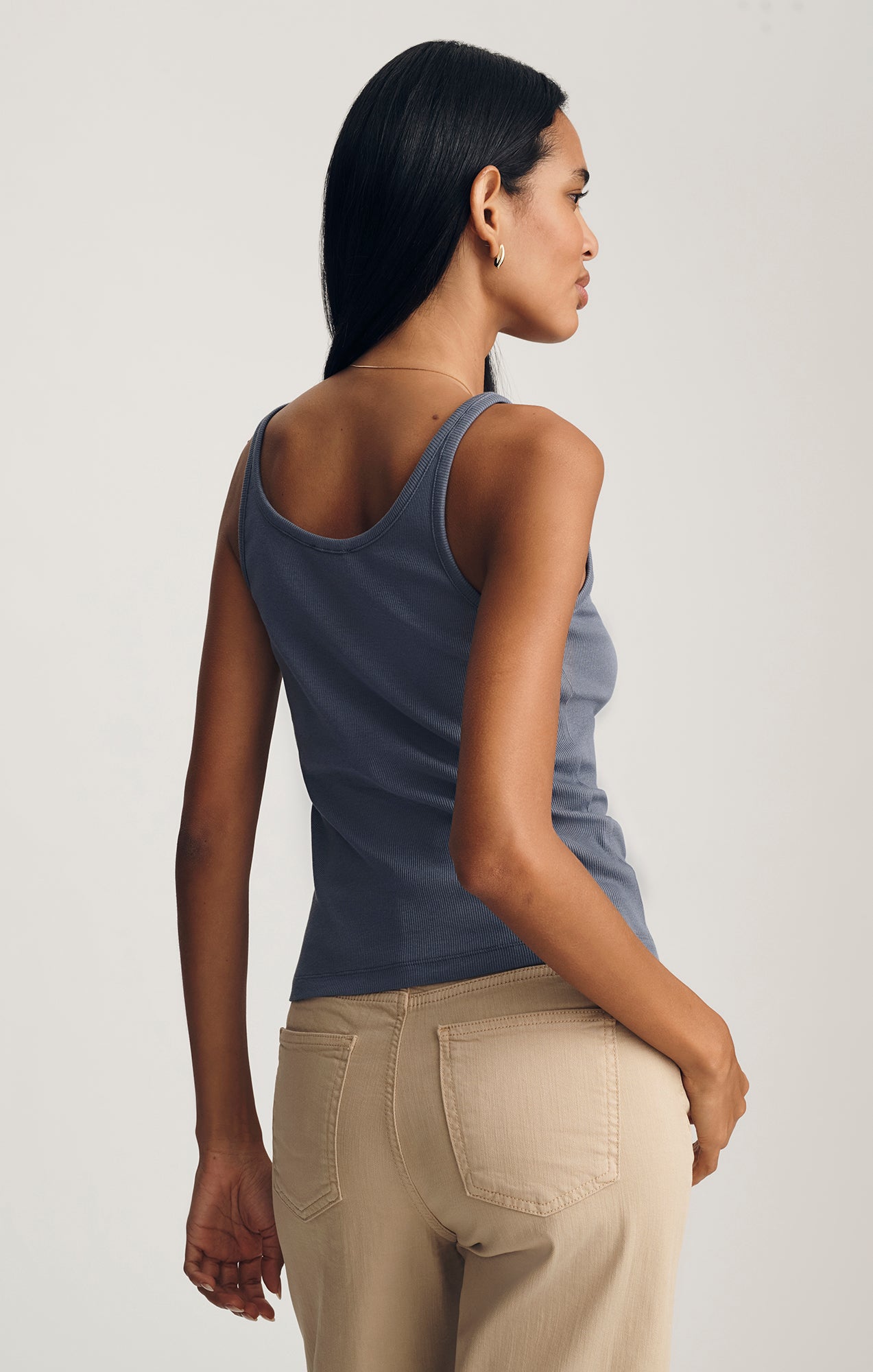 RIBBED SCOOP NECK TANK TOP IN GRISAILLE - Mavi Jeans