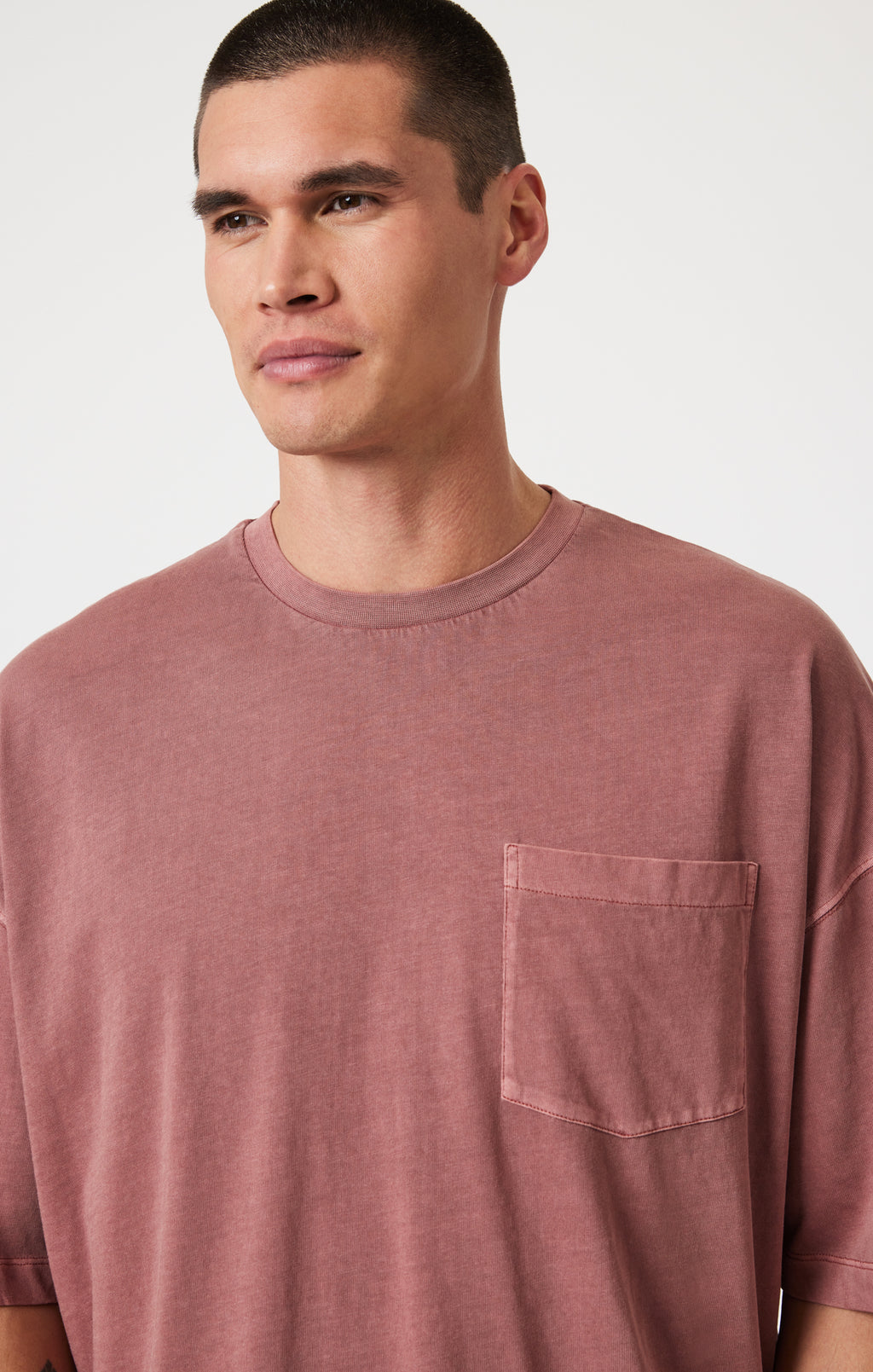 BOXY POCKET T-SHIRT IN MARSALA - Mavi Jeans