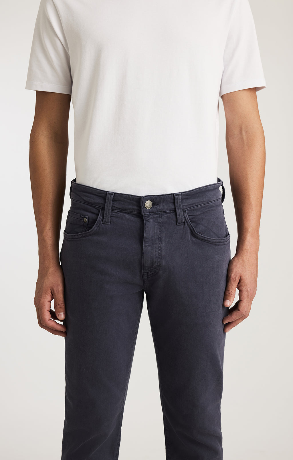 MARCUS SLIM STRAIGHT LEG IN INDIGO SUPERMOVE