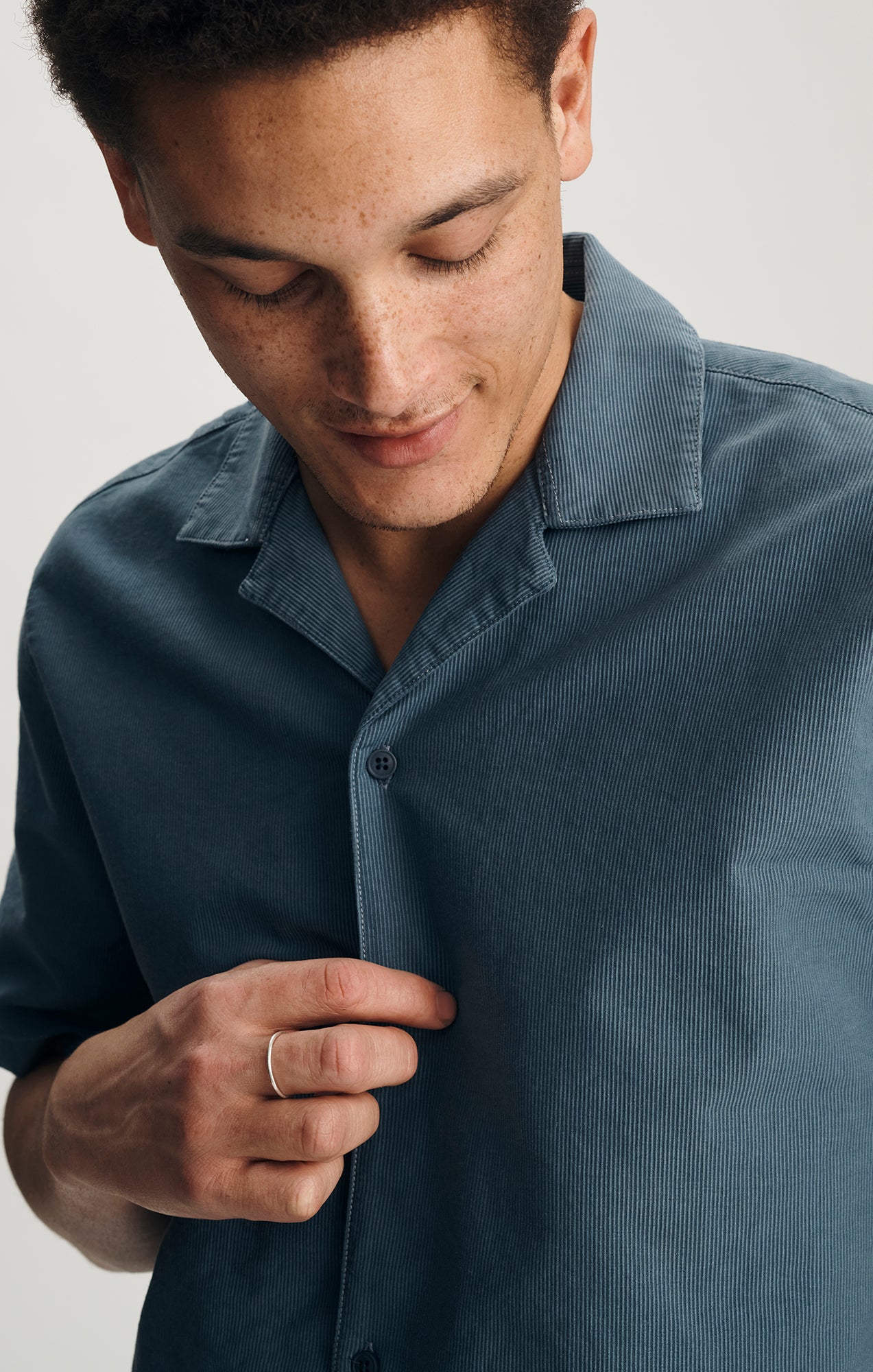 SHORT SLEEVE BUTTON-UP SHIRT IN FLINT STONE - Mavi Jeans