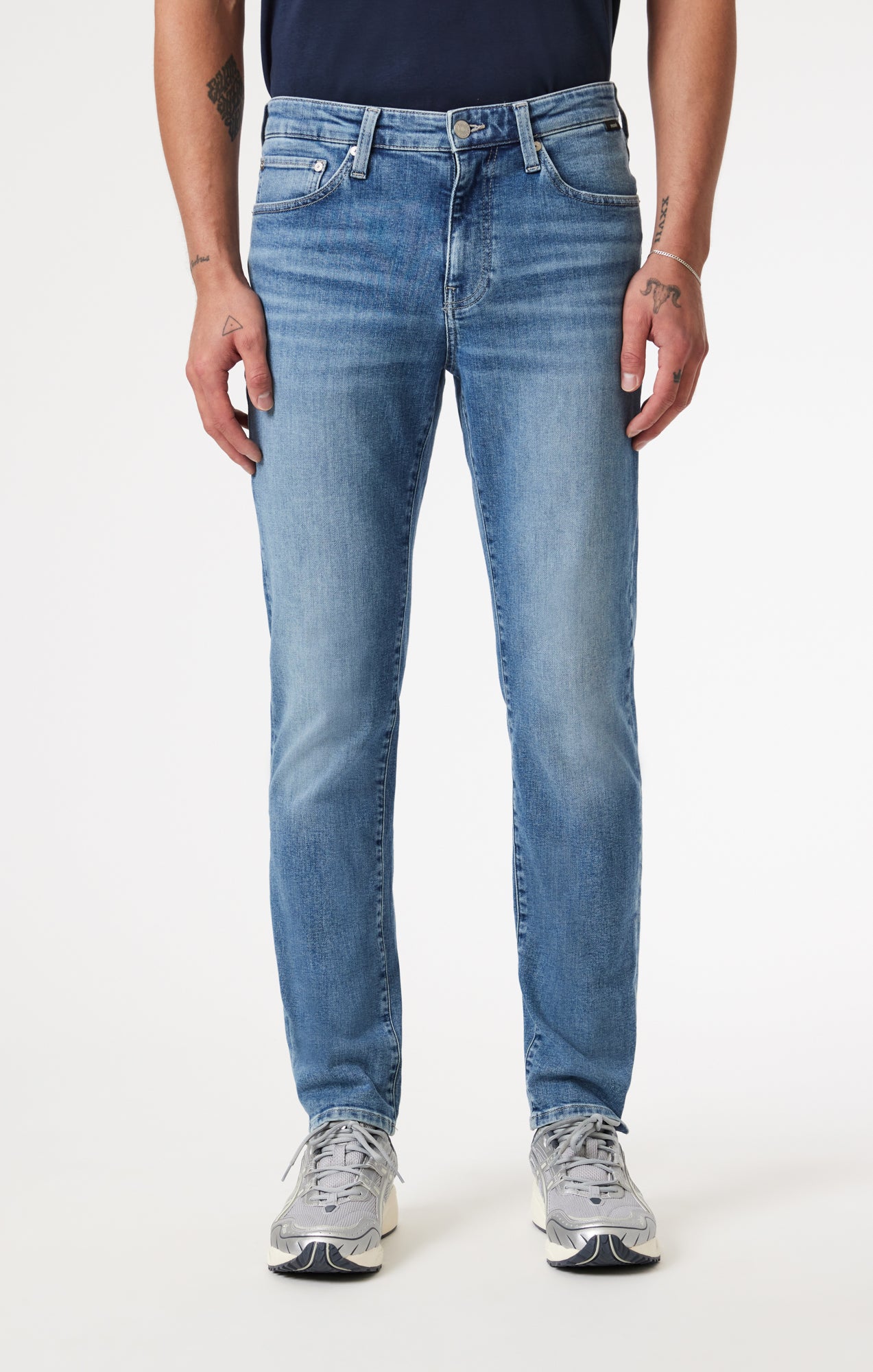 STEVE ATHLETIC FIT IN MID BRUSHED CLASSIC BLUE - Mavi Jeans