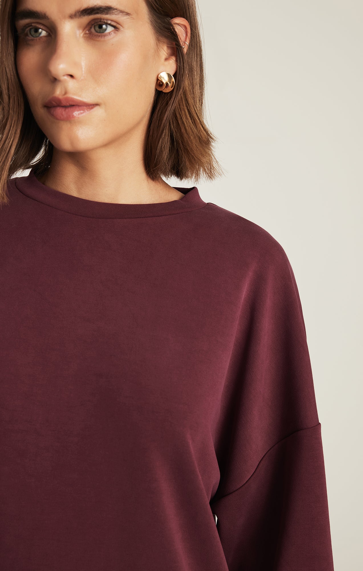 LUXE TOUCH TENCEL™ SWEATSHIRT IN TAWNY PORT