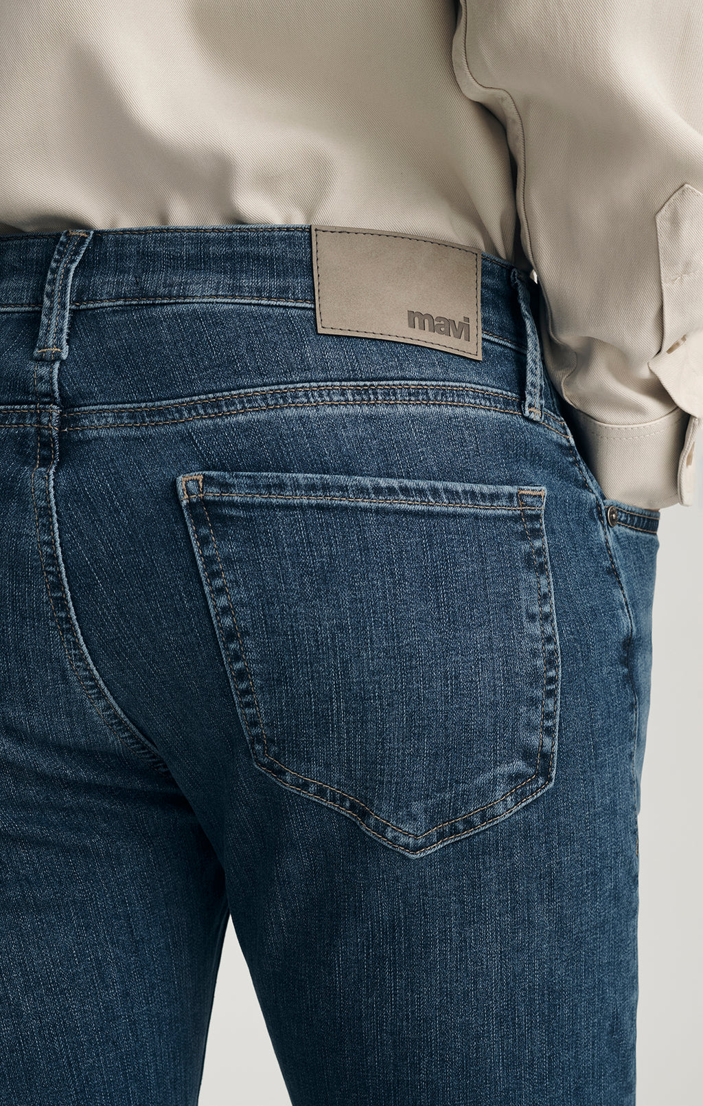 MARCUS SLIM STRAIGHT LEG IN MID USED BRUSHED ORGANIC VINTAGE - Mavi Jeans