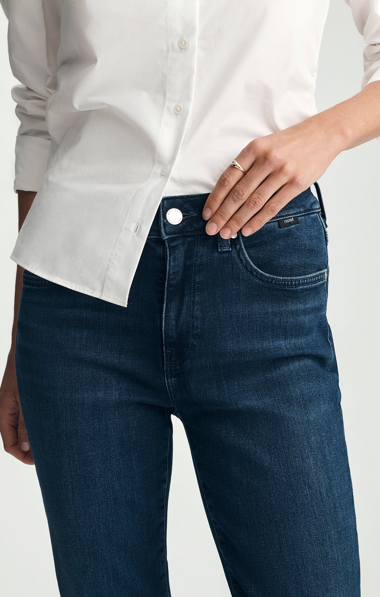 KATHLEEN SLIM BOYFRIEND IN INK BRUSHED FEATHER BLUE