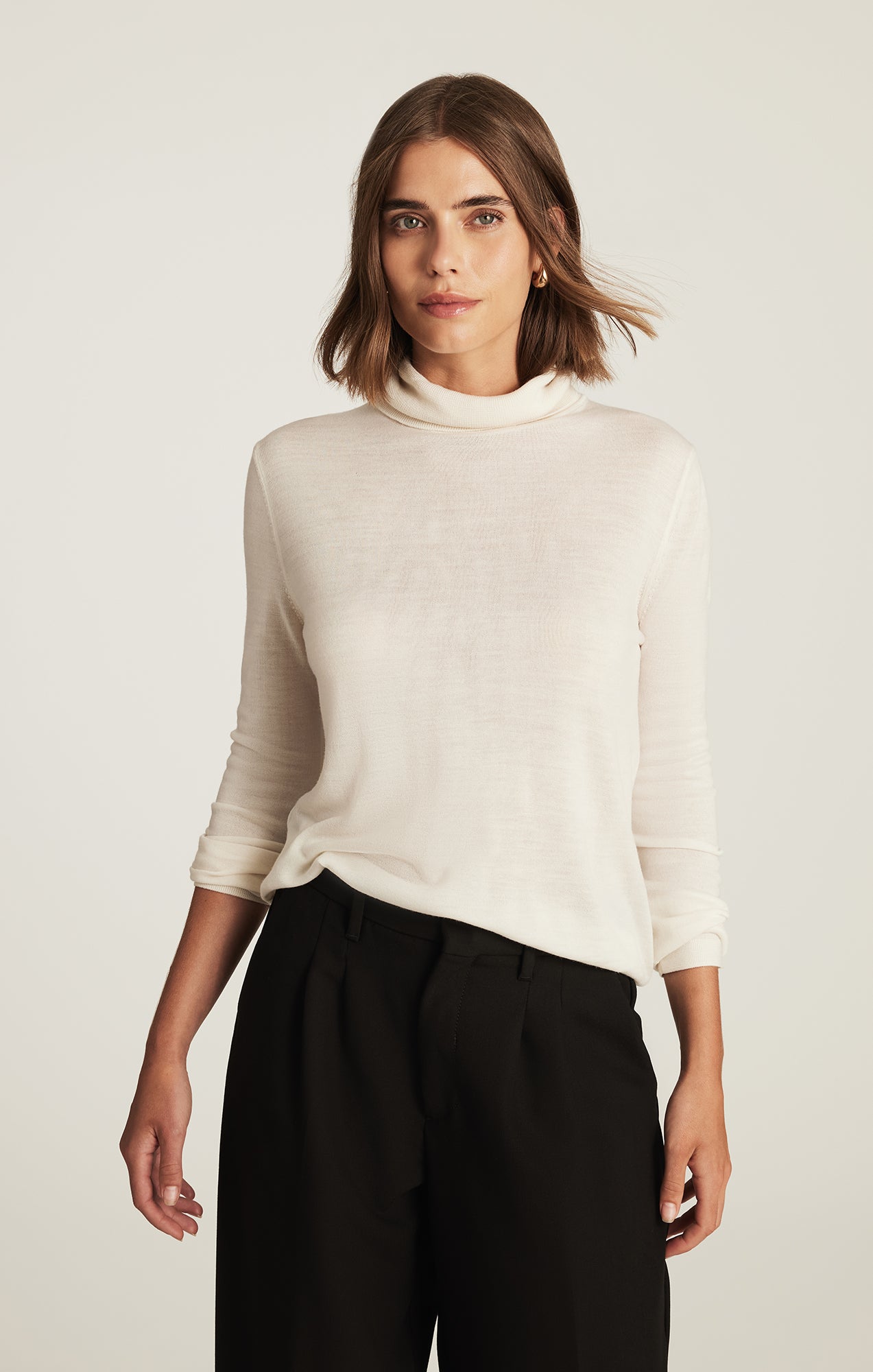 EDITION WOOL TURTLENECK SWEATER IN ANTIQUE WHITE - Mavi Jeans