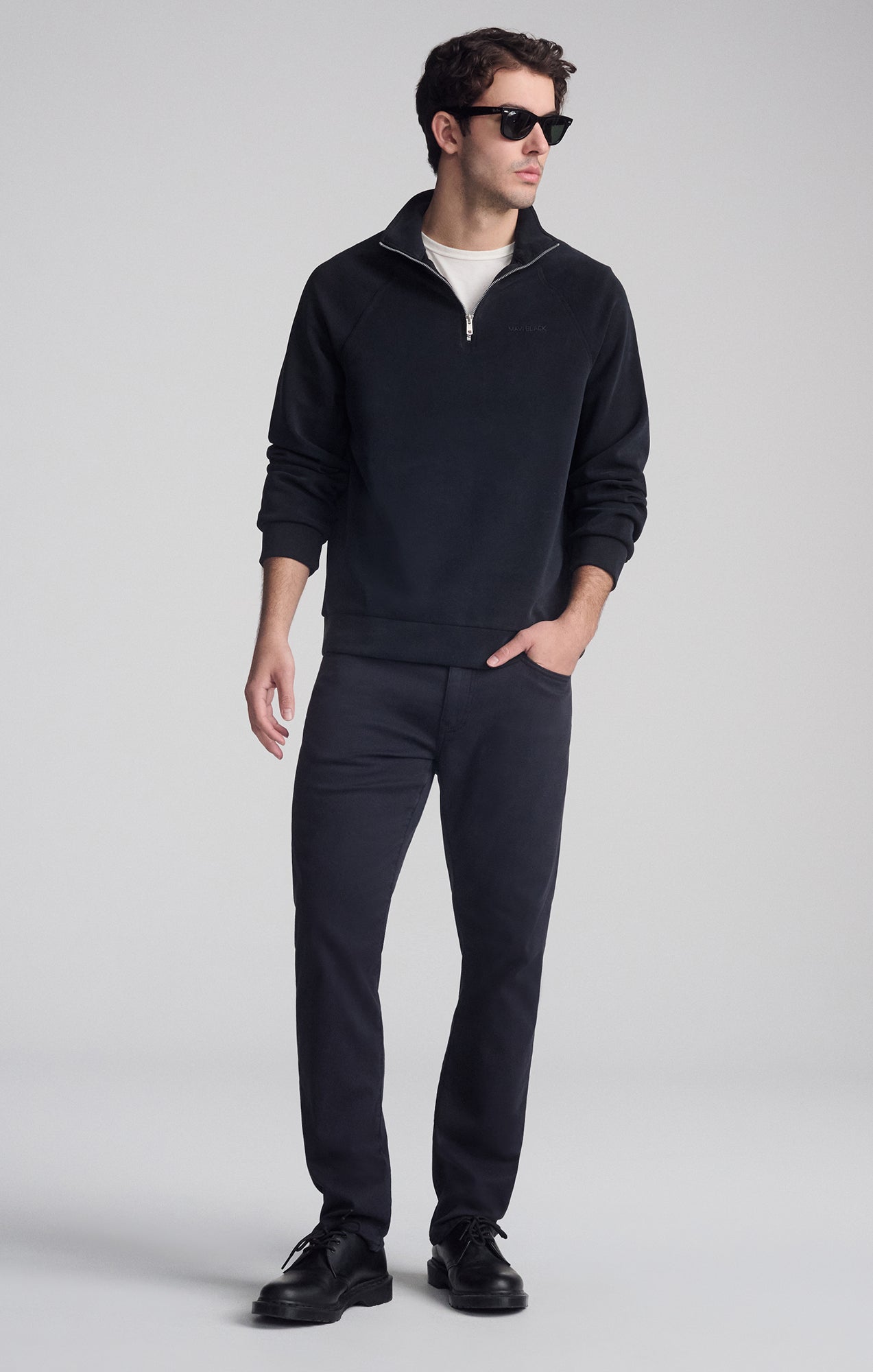 QUARTER ZIP SWEATSHIRT IN JET BLACK - Mavi Jeans